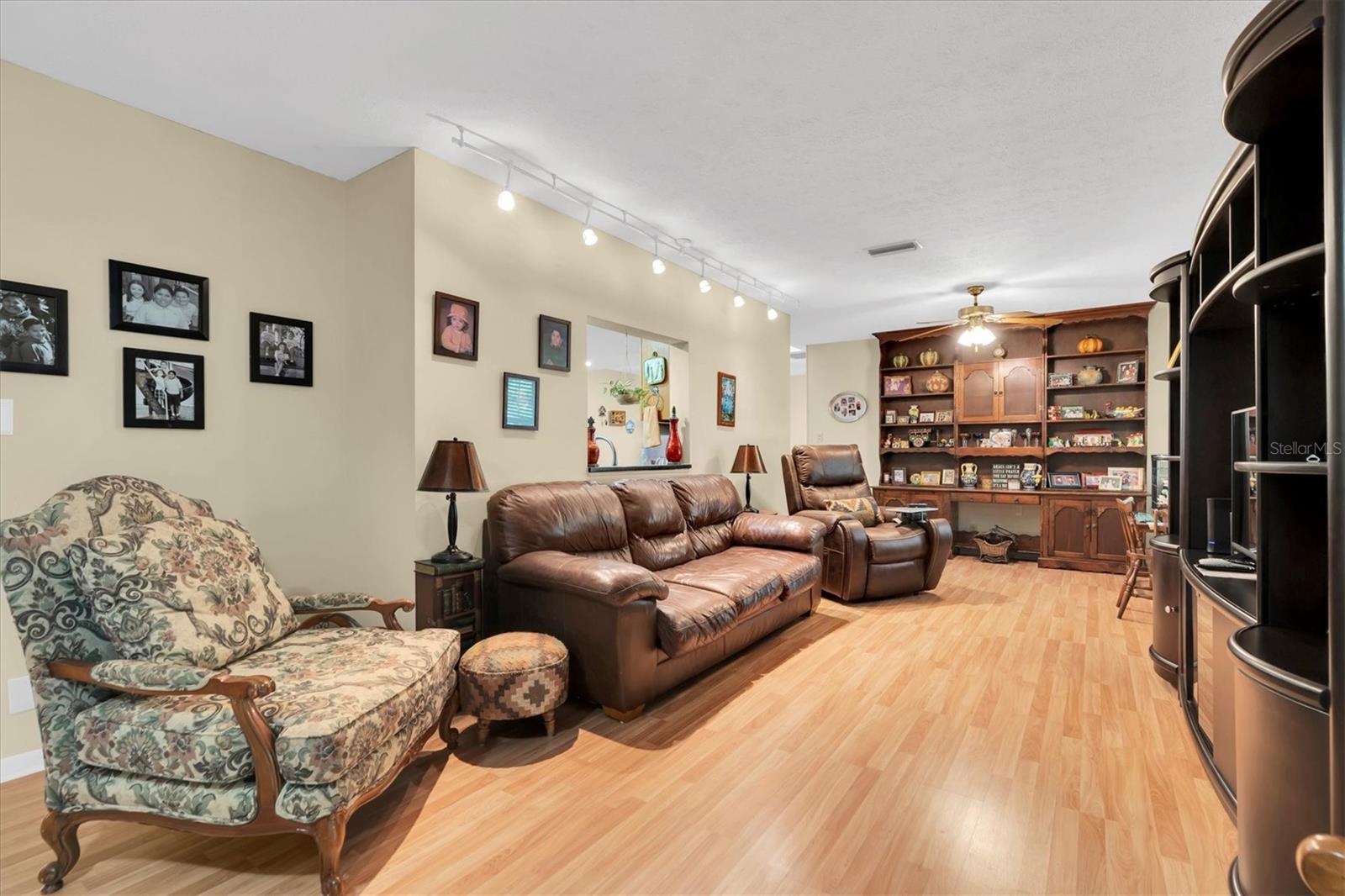 10907 KEWANEE DR, TEMPLE TERRACE, FL, 33617