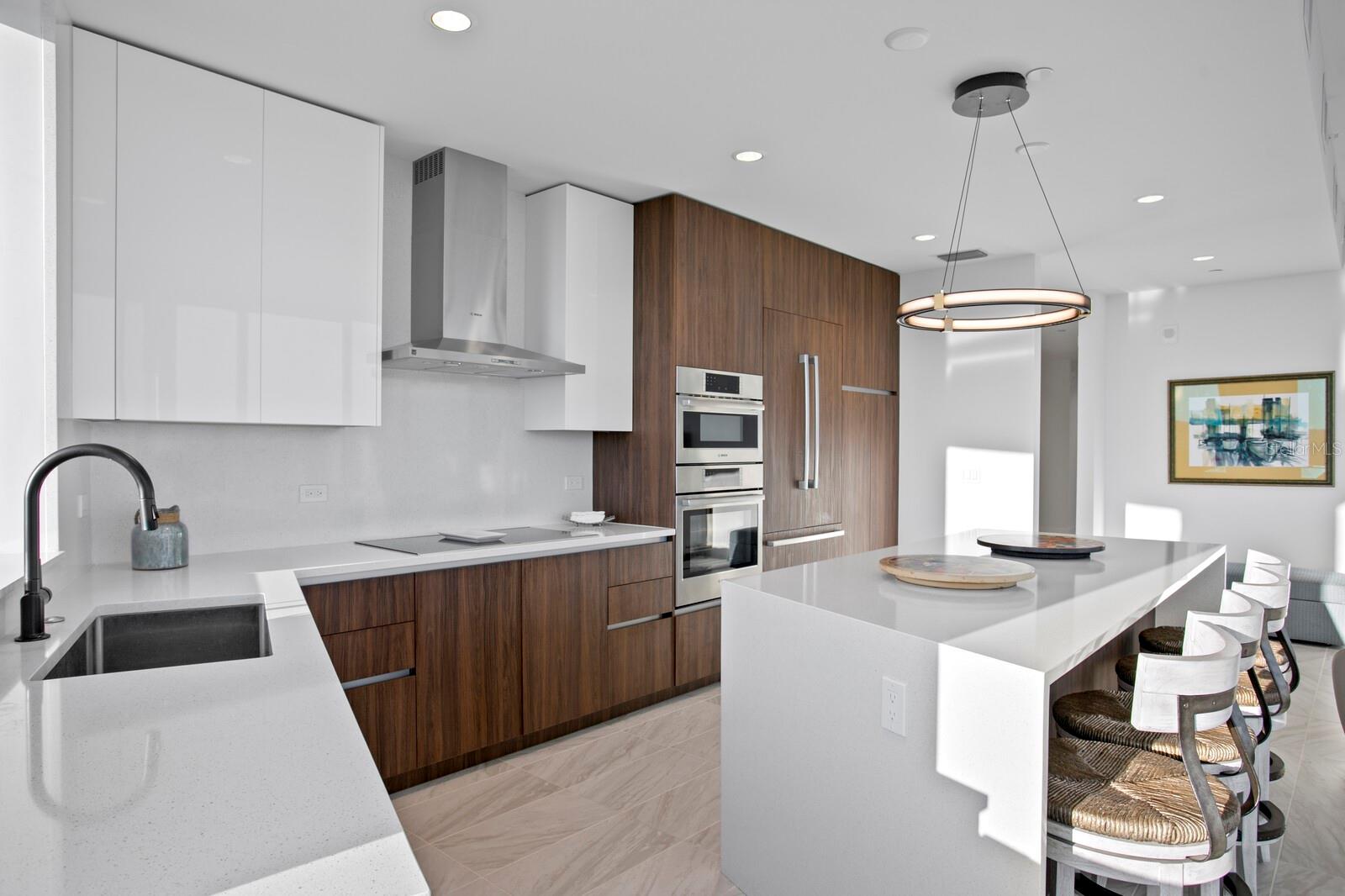 777 3RD AVE N #1408, ST PETERSBURG, FL, 33701