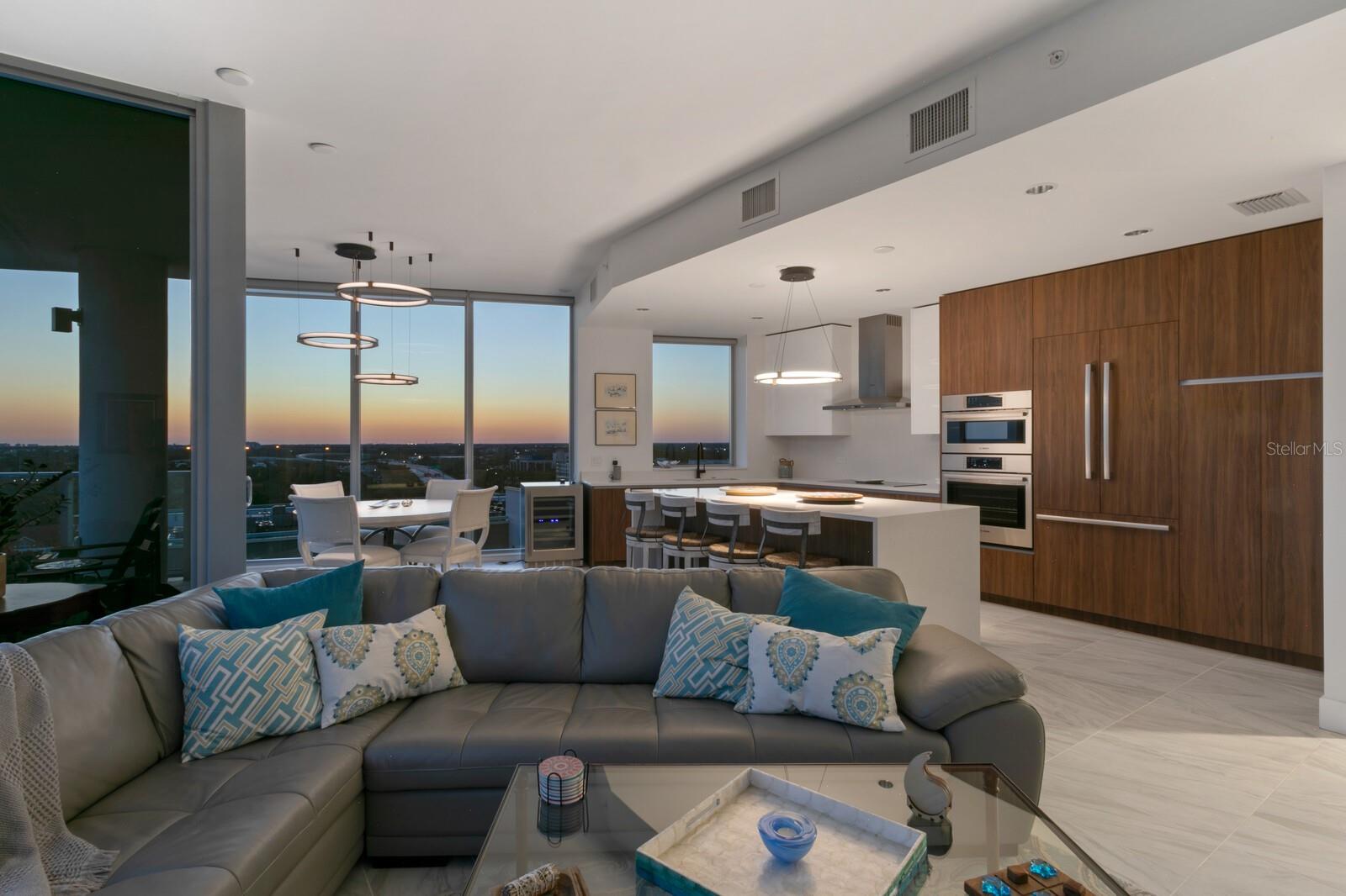 777 3RD AVE N #1408, ST PETERSBURG, FL, 33701