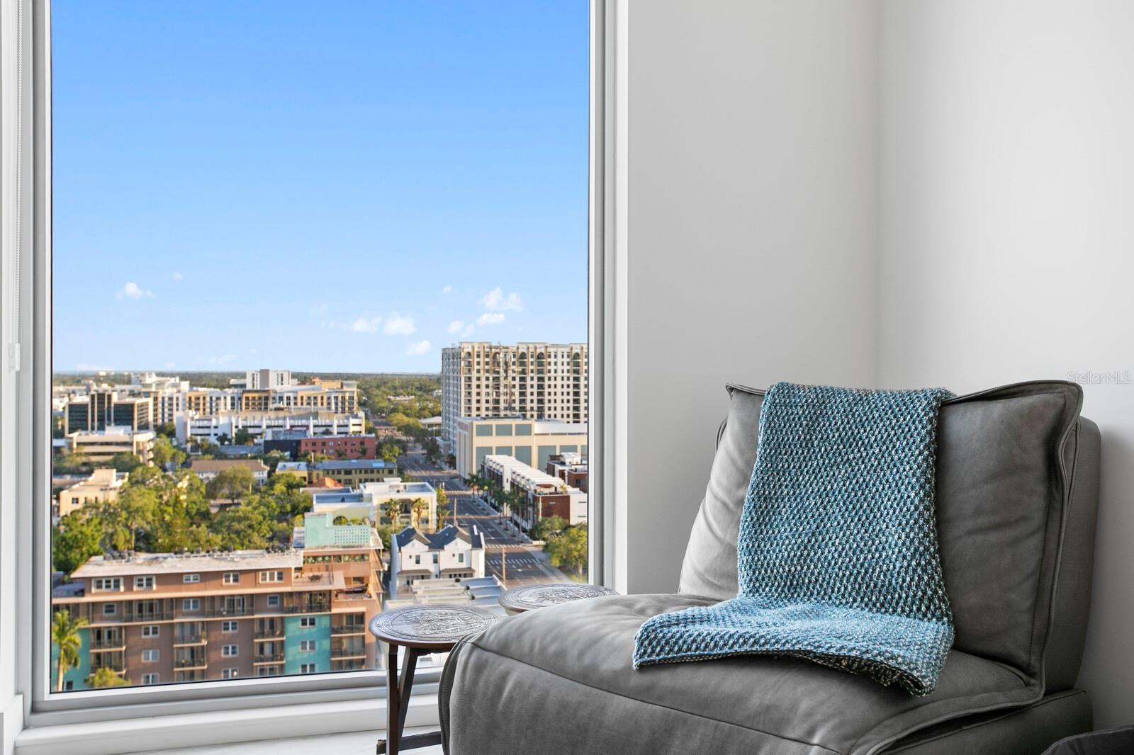 777 3RD AVE N #1408, ST PETERSBURG, FL, 33701