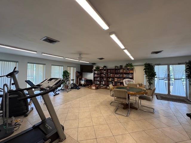 FITNESS ROOM