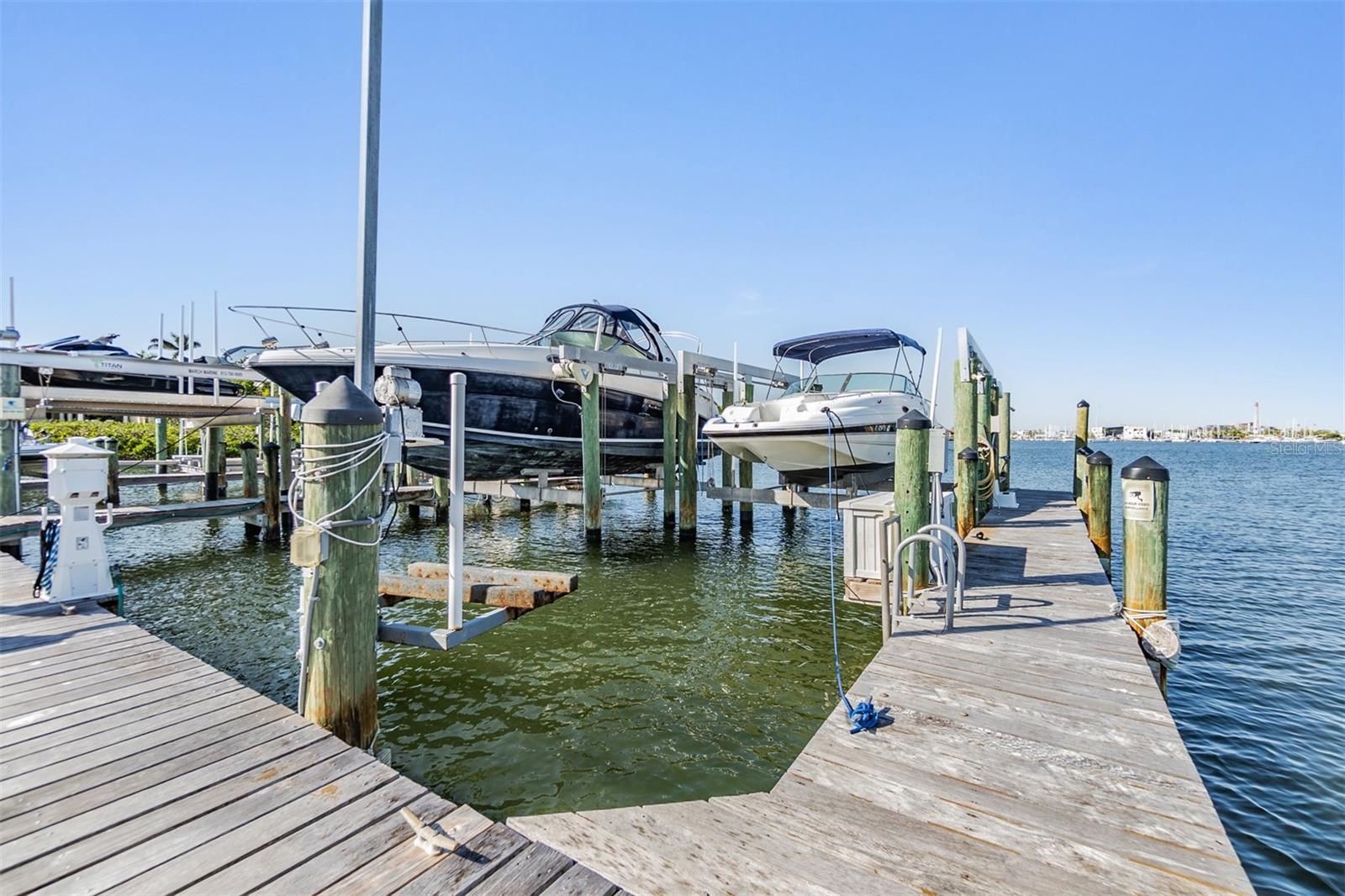 1422 JUMANA LOOP, APOLLO BEACH, FL, 33572