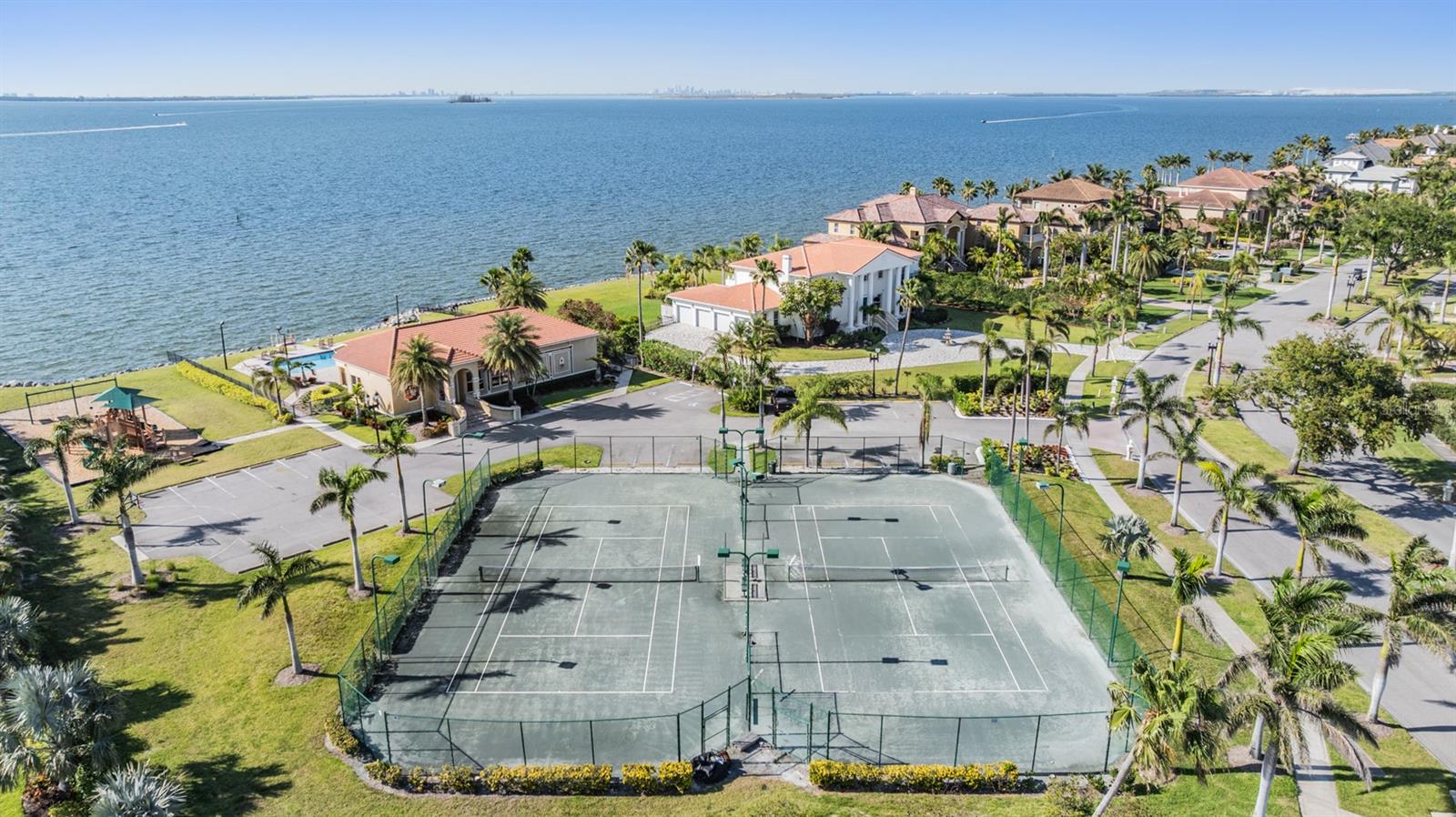 1422 JUMANA LOOP, APOLLO BEACH, FL, 33572