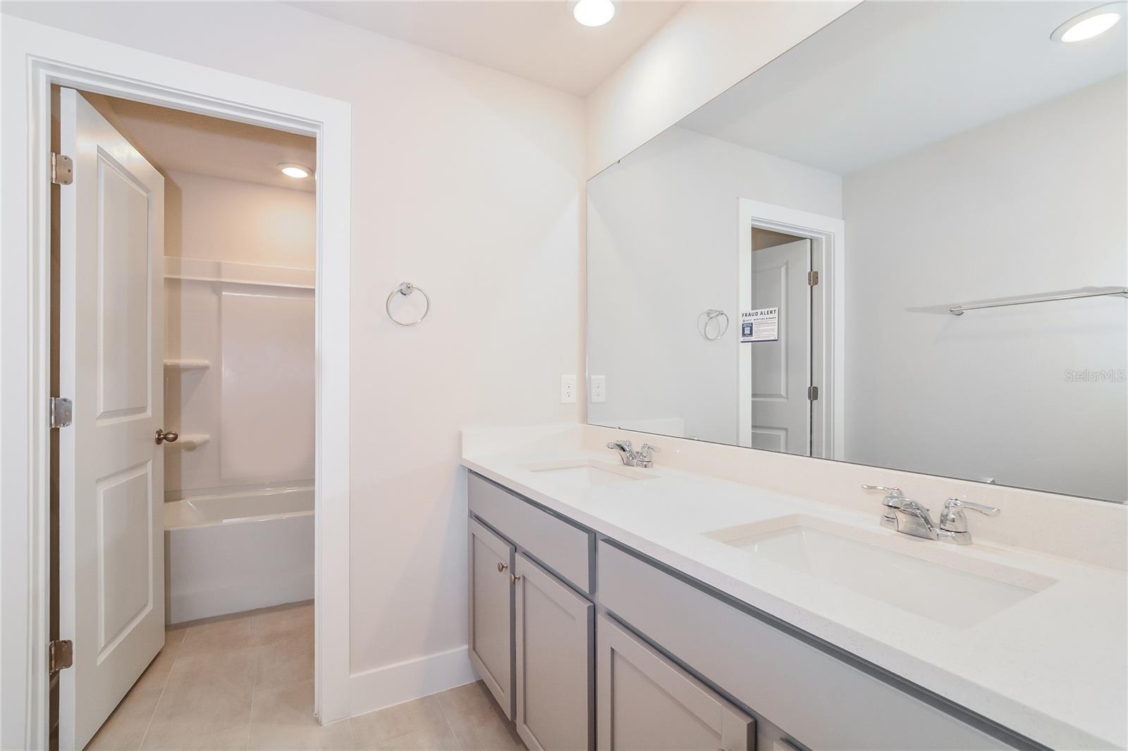 328 WHITEHEART DR, DELAND, FL, 32724