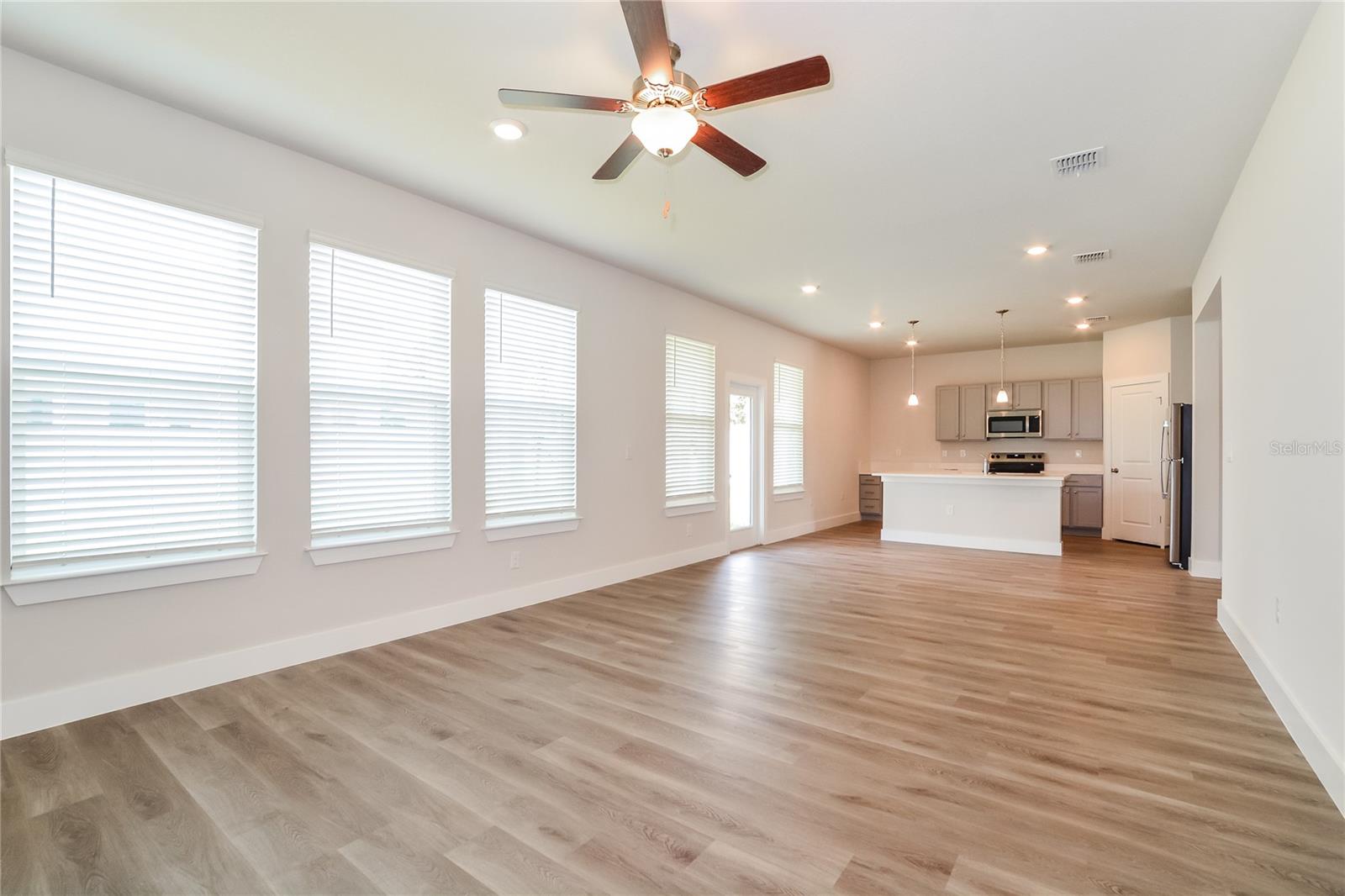 328 WHITEHEART DR, DELAND, FL, 32724