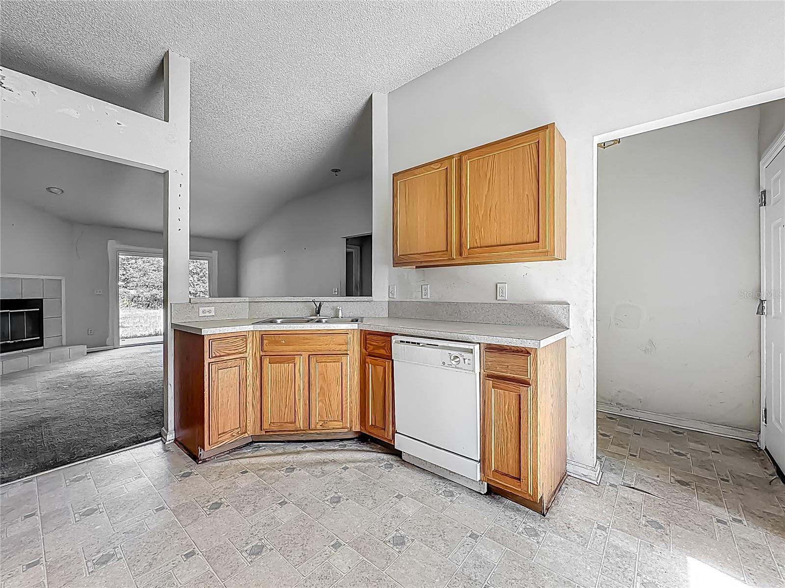 4426 E STEAMBOAT SPRINGS DR E, JACKSONVILLE, FL, 32210