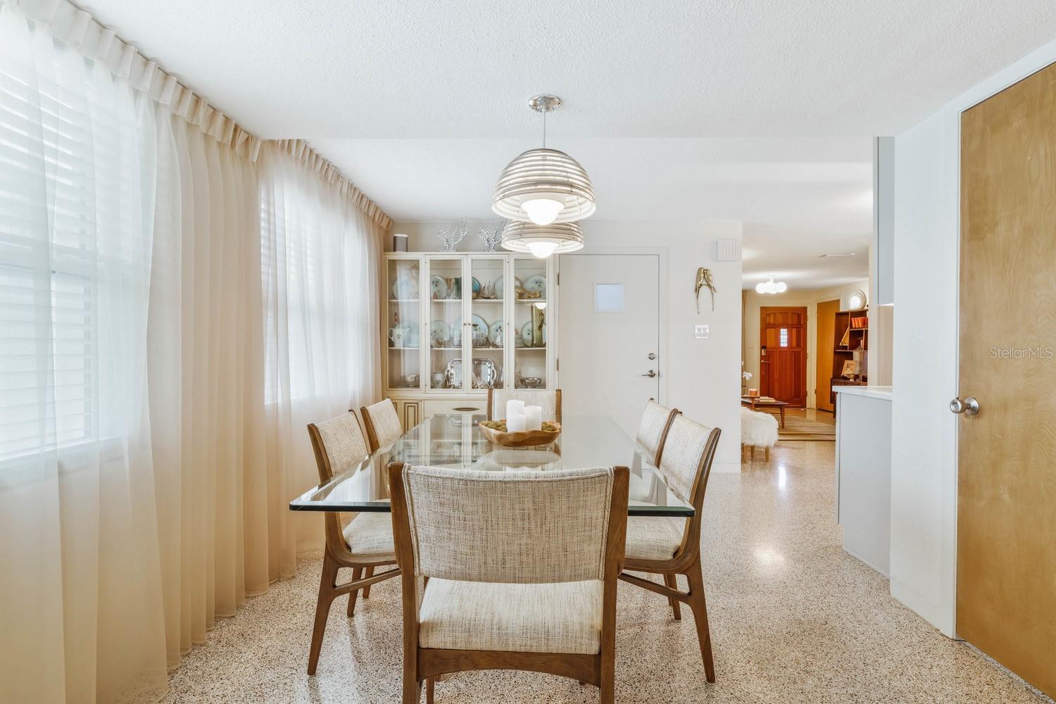 809 E 15TH AVE, NEW SMYRNA BEACH, FL, 32169