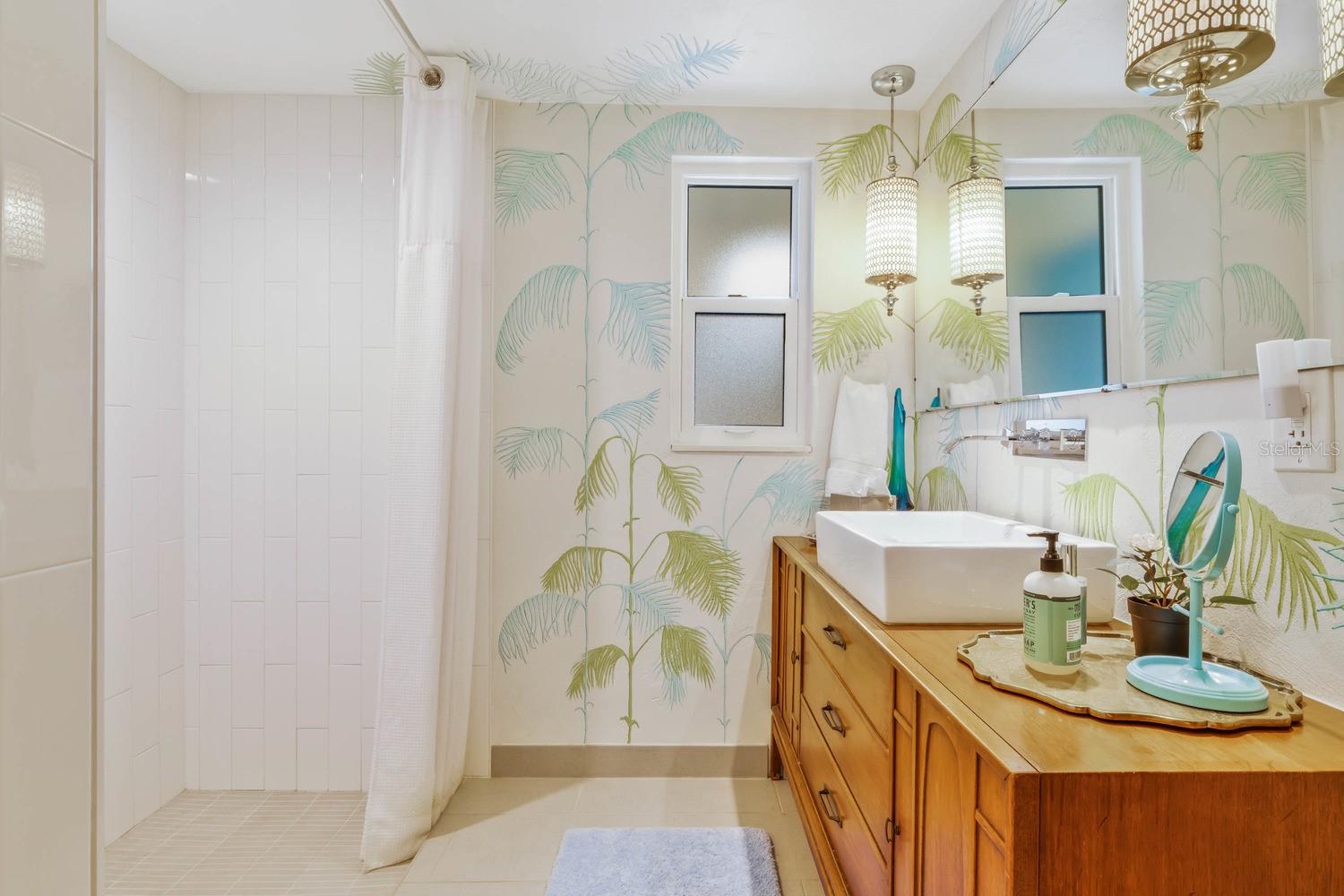 809 E 15TH AVE, NEW SMYRNA BEACH, FL, 32169