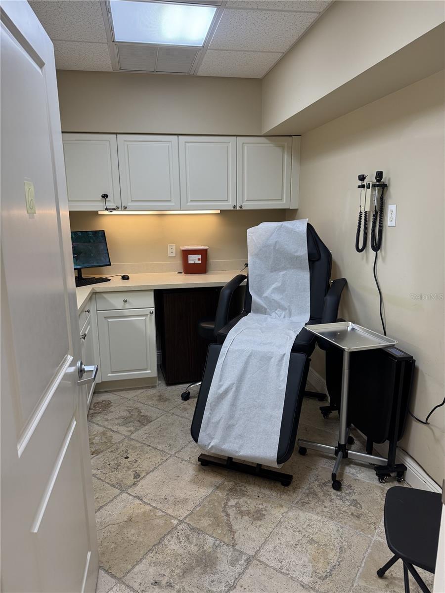 300 NW BETHANY DR, PORT ST LUCIE, FL, 34986