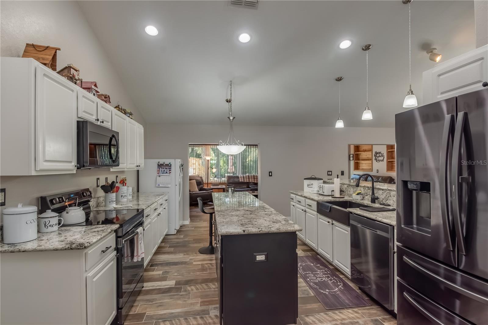 236 MASTADON DR, INGLIS, FL, 34449