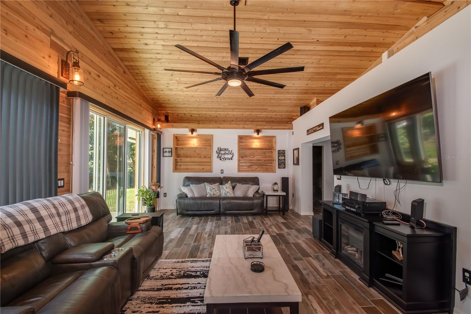 236 MASTADON DR, INGLIS, FL, 34449