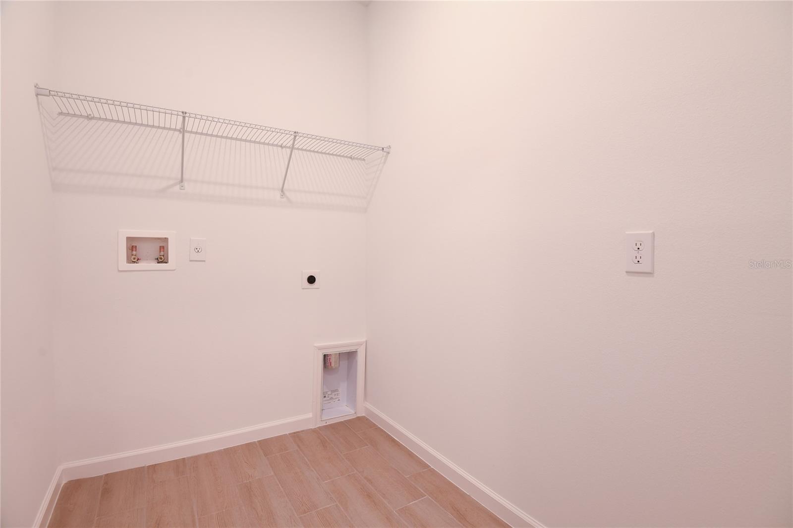 828 LAKE DELL RD, DUNDEE, FL, 33838