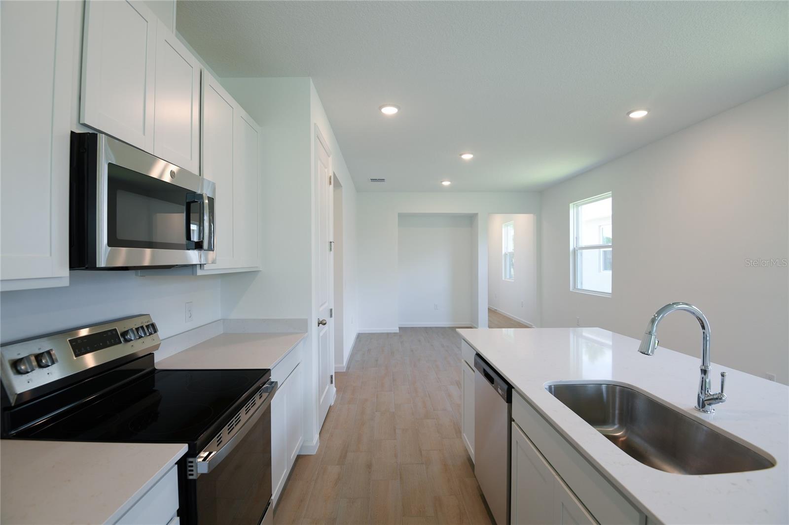 828 LAKE DELL RD, DUNDEE, FL, 33838