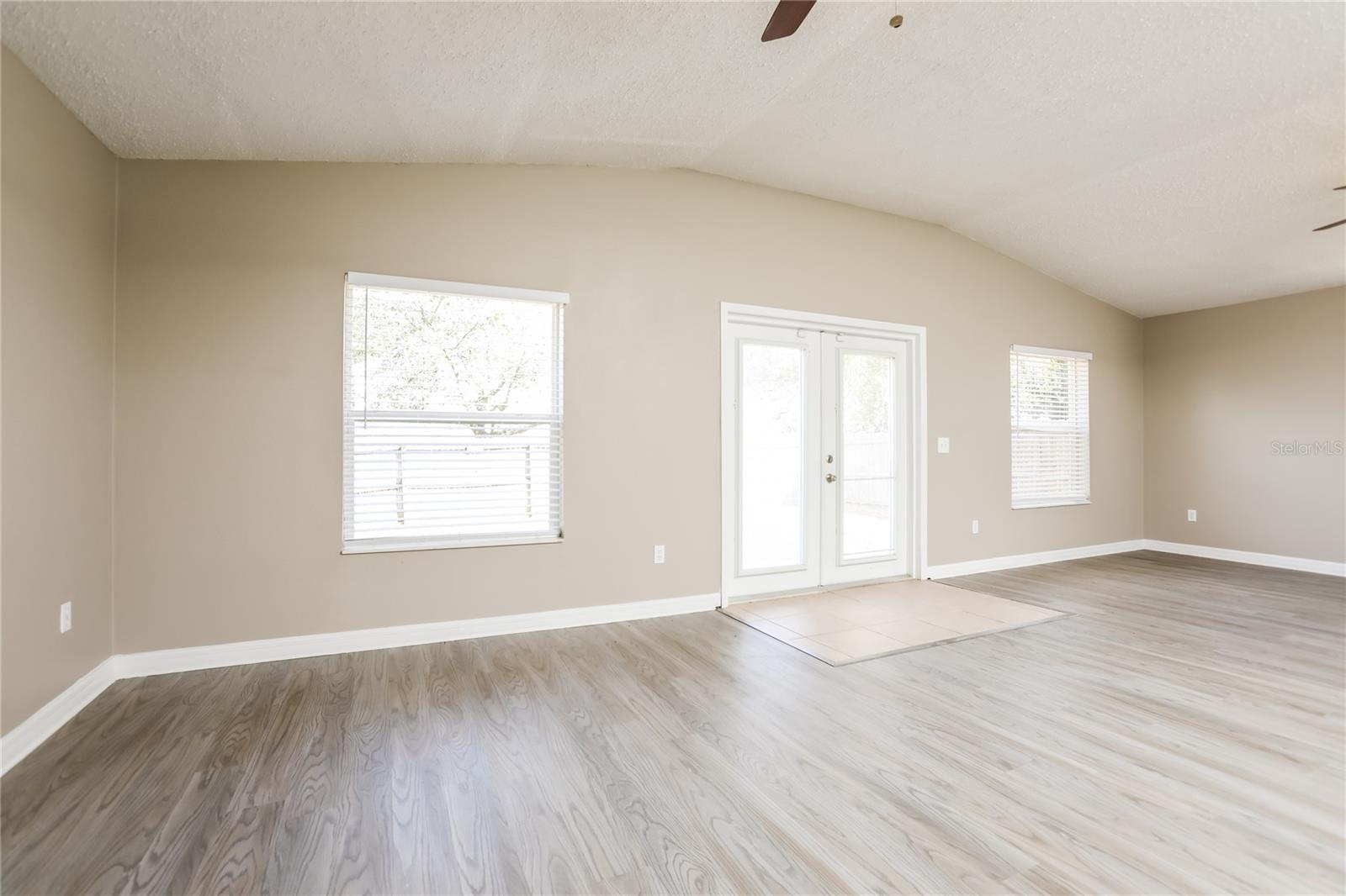 929 MAYFAIR ST, EUSTIS, FL, 32726