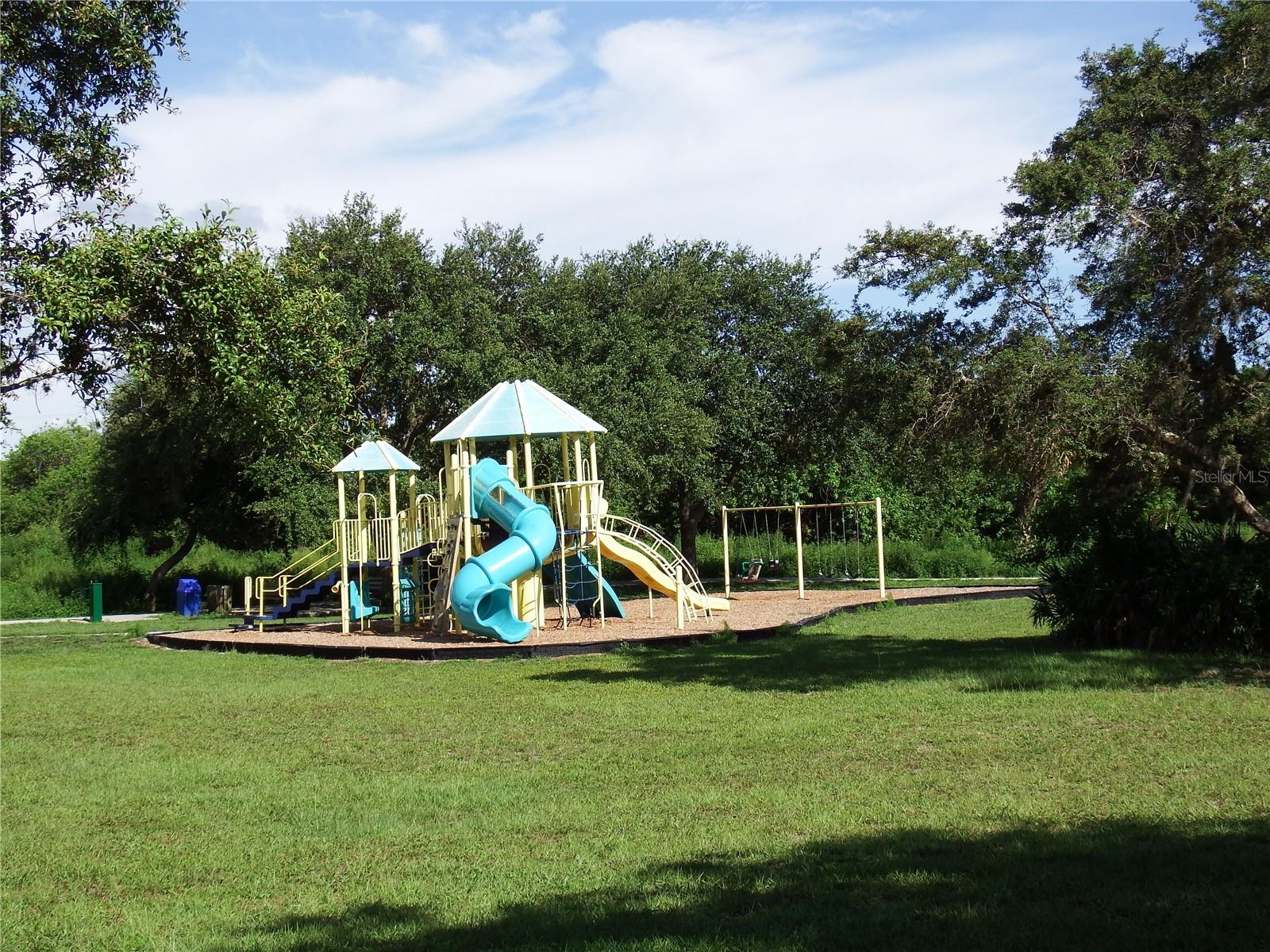 135 WAHOO DR, ROTONDA WEST, FL, 33947