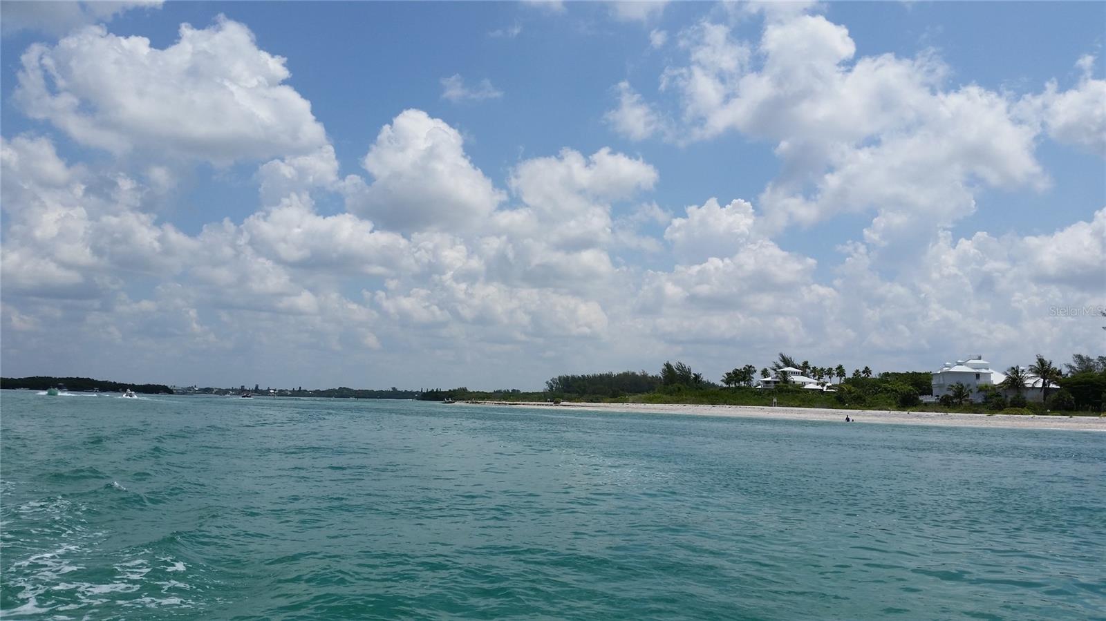 135 WAHOO DR, ROTONDA WEST, FL, 33947