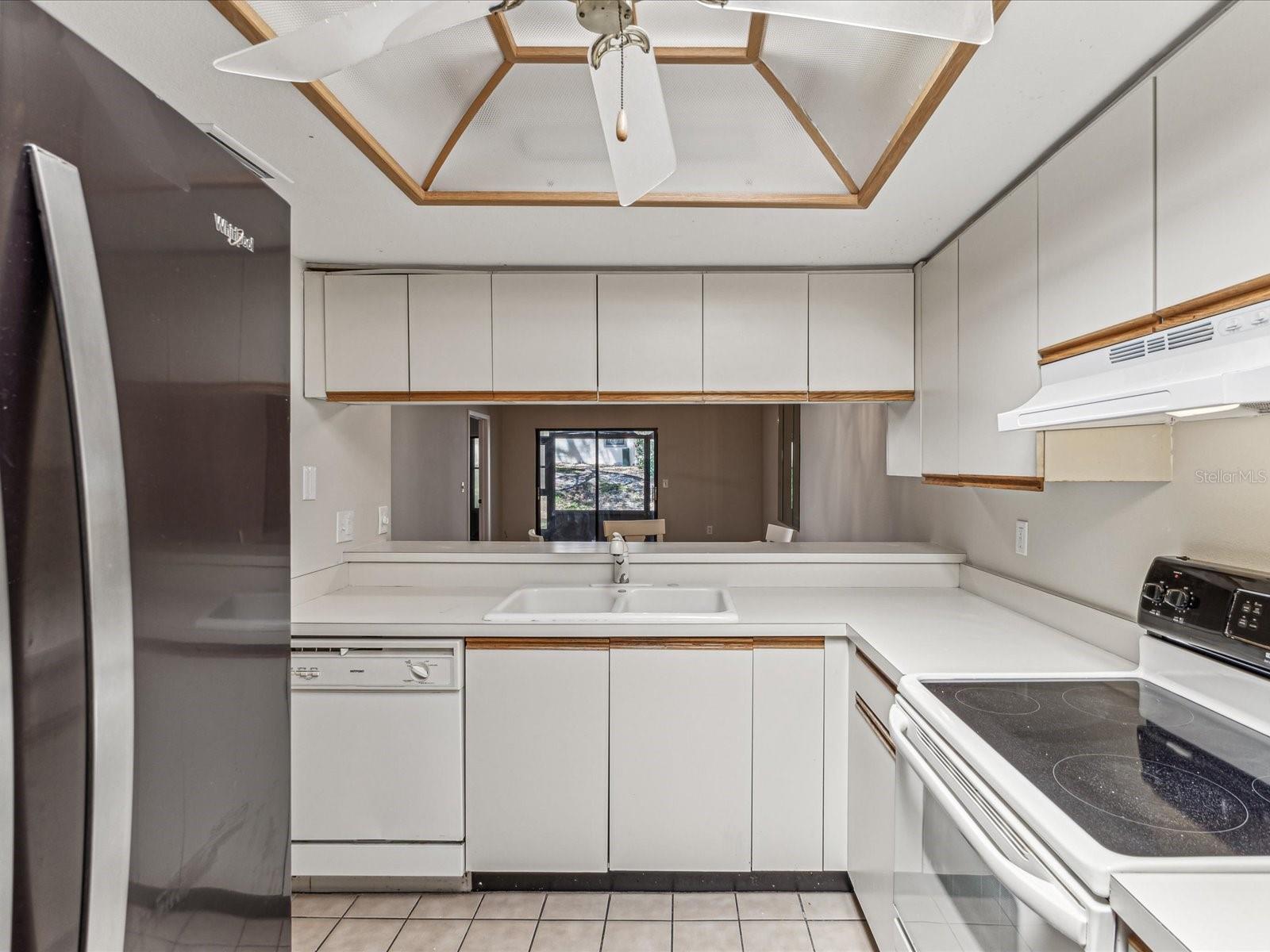 3203 GREEN DOLPHIN ST, TARPON SPRINGS, FL, 34689