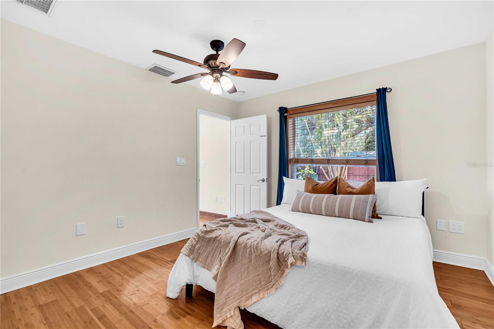 700 66TH AVE S, ST PETERSBURG, FL, 33705