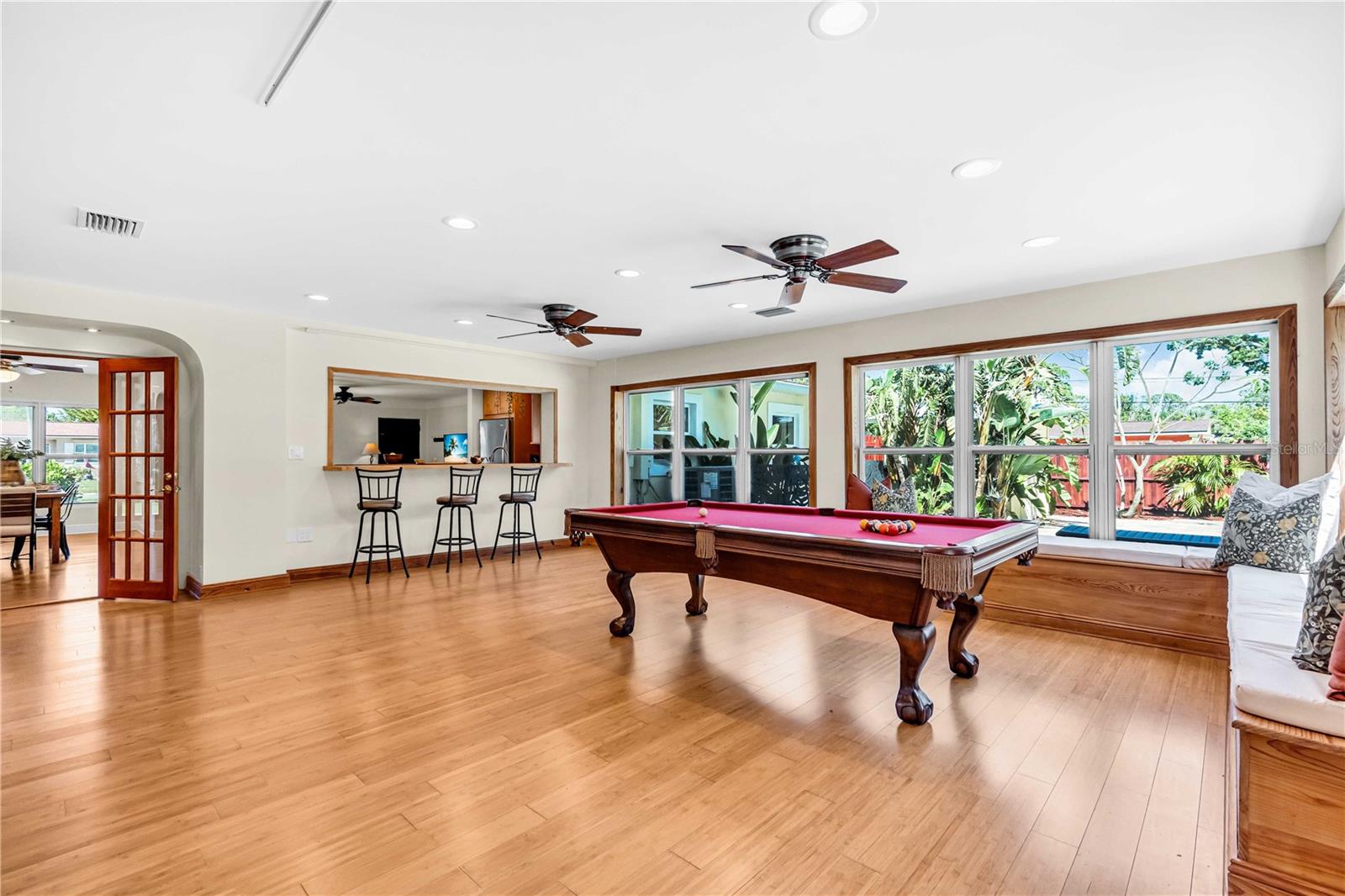 700 66TH AVE S, ST PETERSBURG, FL, 33705