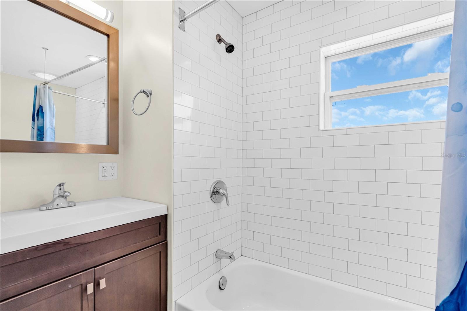 700 66TH AVE S, ST PETERSBURG, FL, 33705