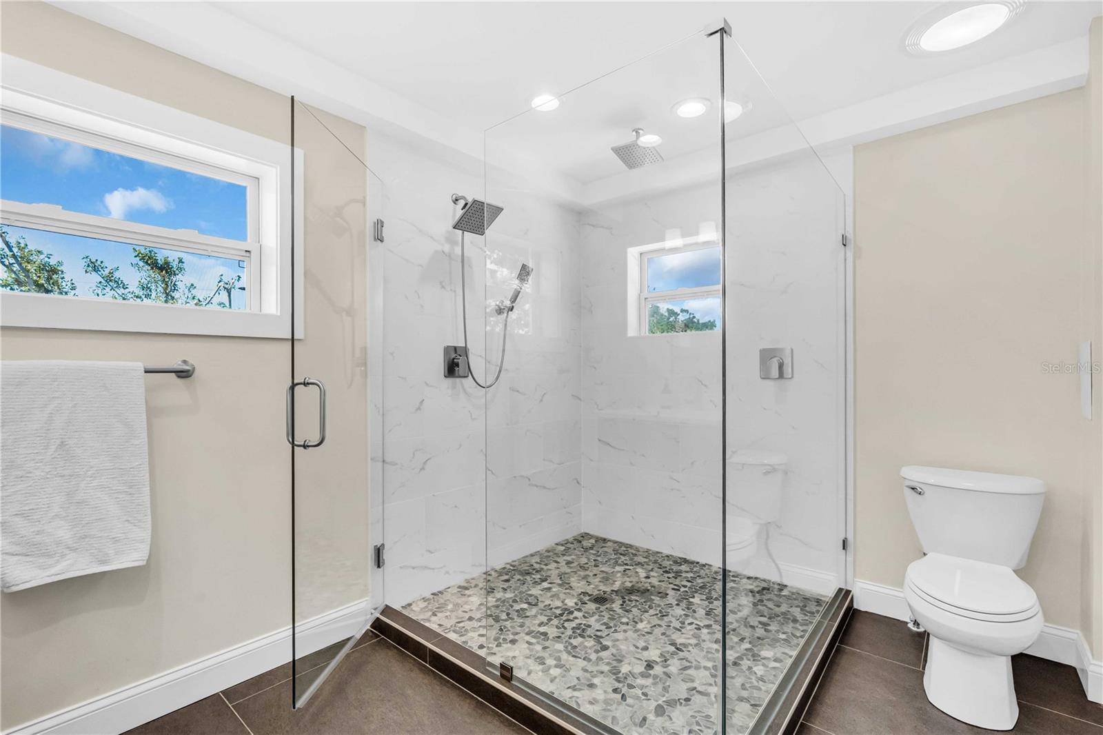 700 66TH AVE S, ST PETERSBURG, FL, 33705