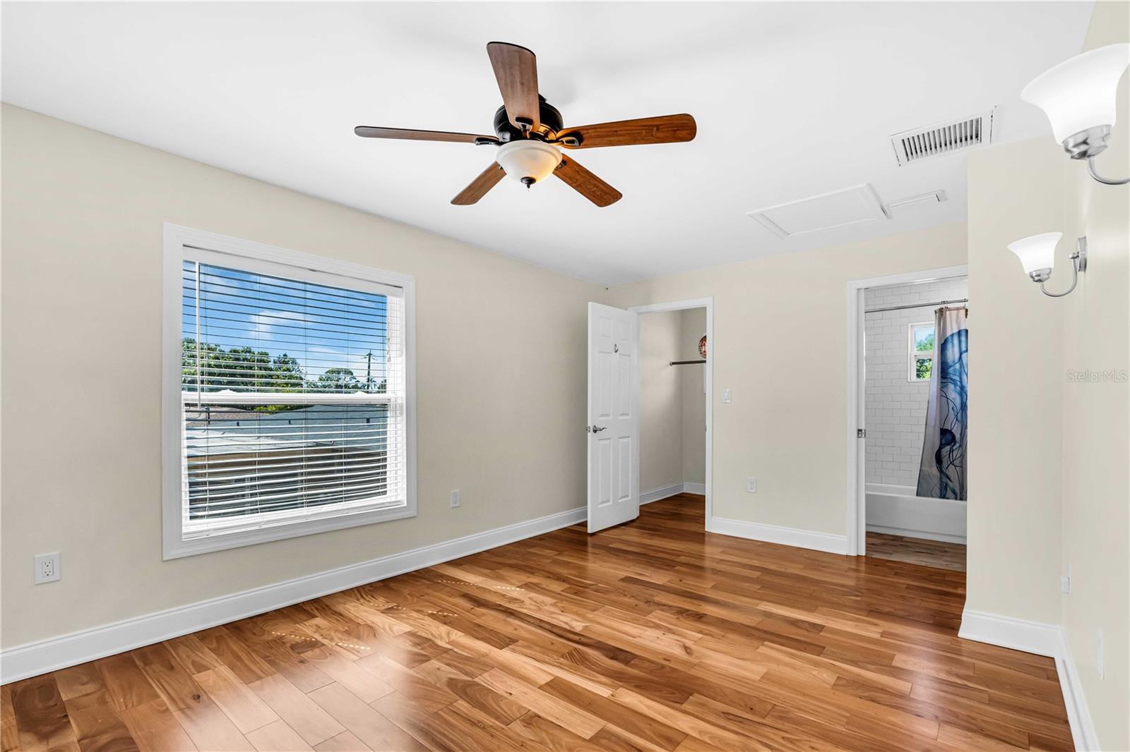 700 66TH AVE S, ST PETERSBURG, FL, 33705