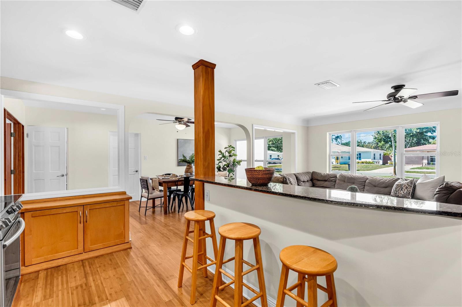 700 66TH AVE S, ST PETERSBURG, FL, 33705