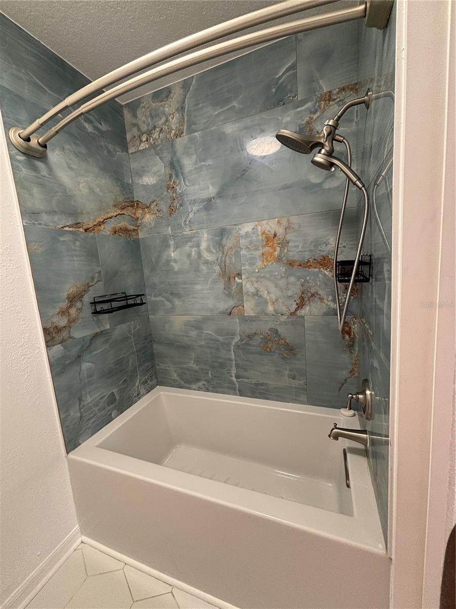 17 OAK RIDGE RD, DAVENPORT, FL, 33837