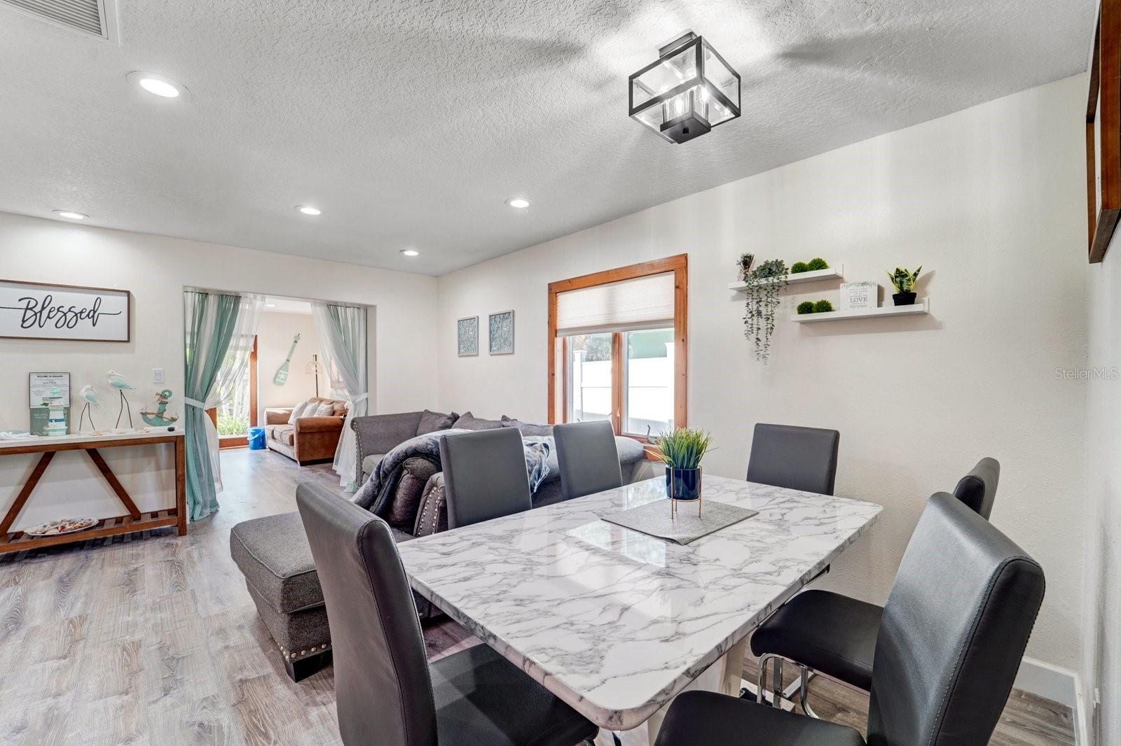 2598 WOOD ST, SARASOTA, FL, 34237