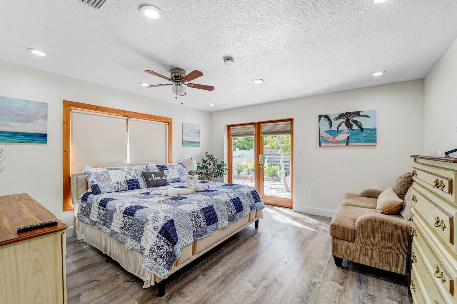 2598 WOOD ST, SARASOTA, FL, 34237