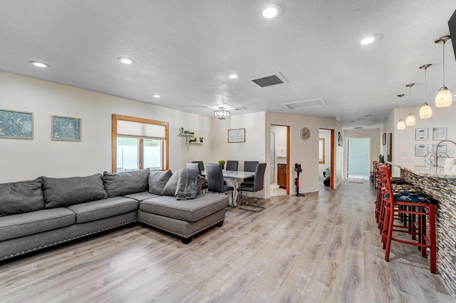 2598 WOOD ST, SARASOTA, FL, 34237