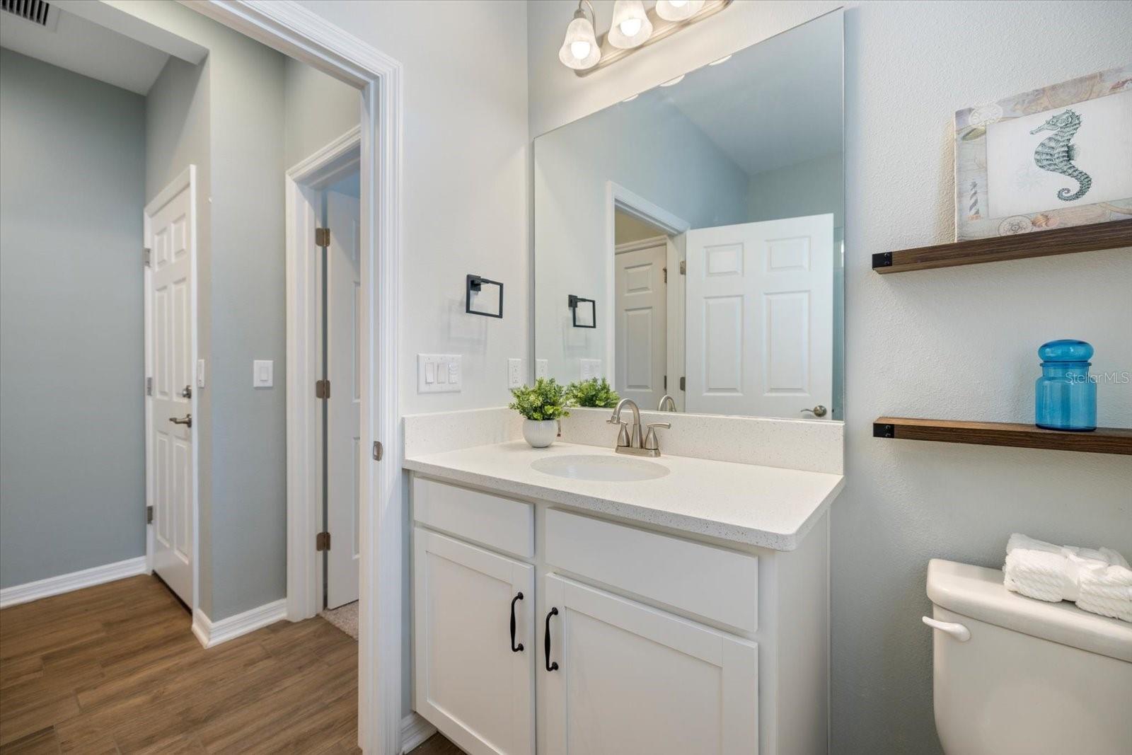 6077 AMBERLY DR, BRADENTON, FL, 34208