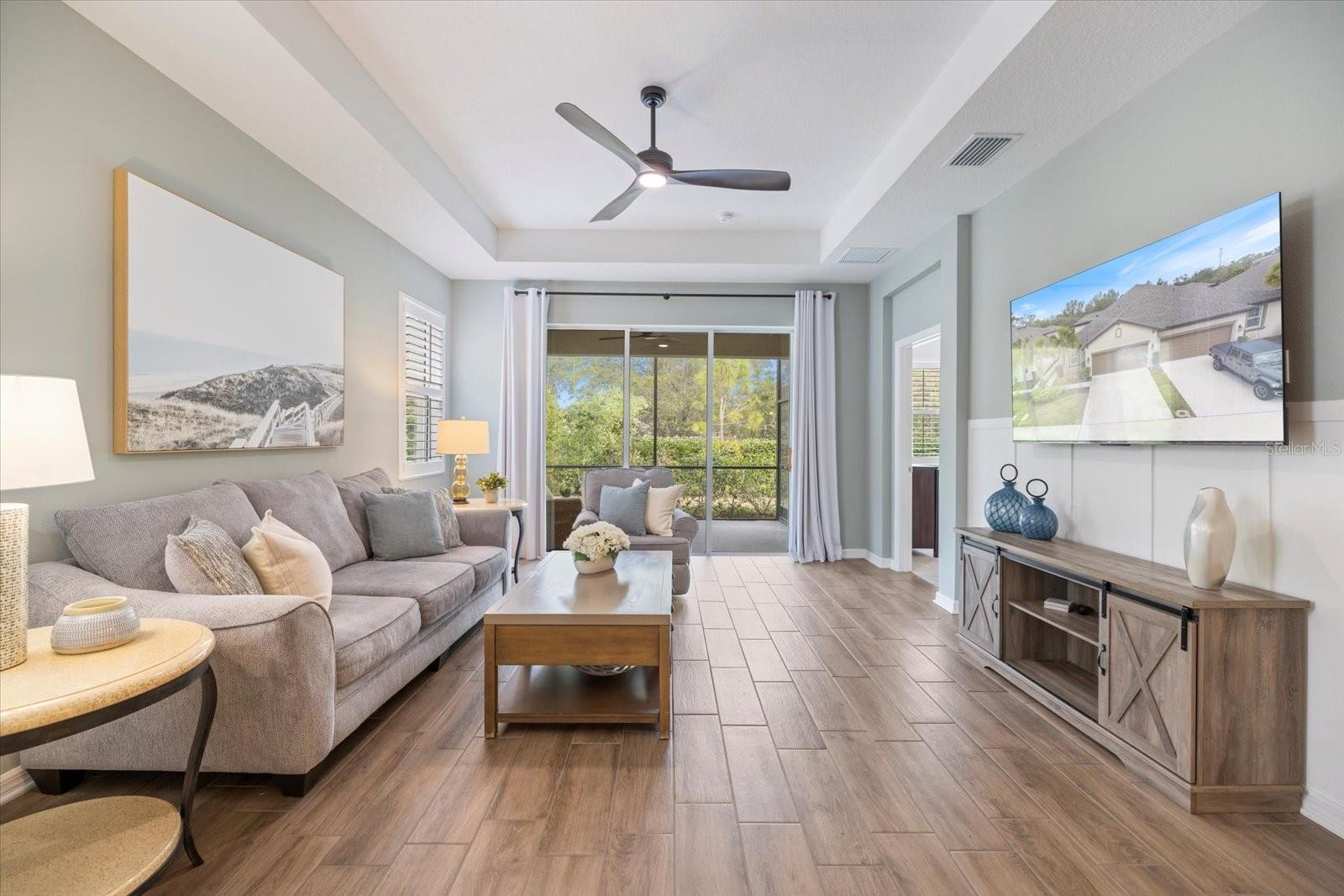 6077 AMBERLY DR, BRADENTON, FL, 34208