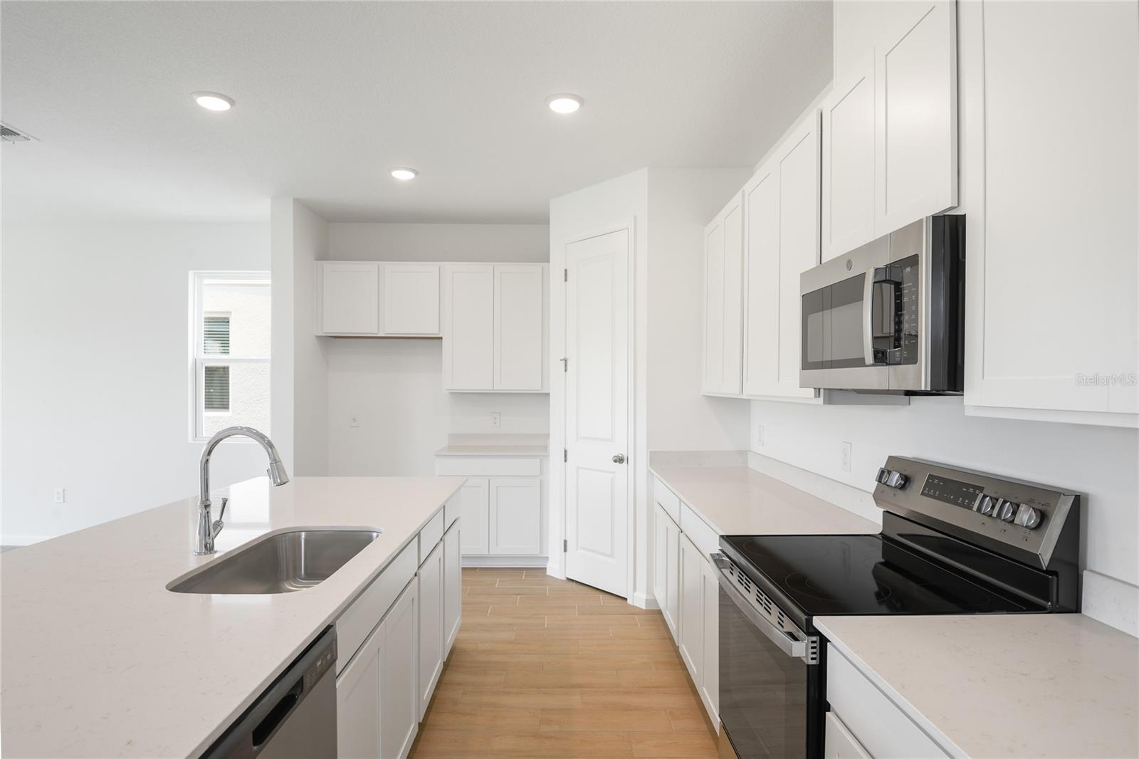 816 LAKE DELL RD, DUNDEE, FL, 33838