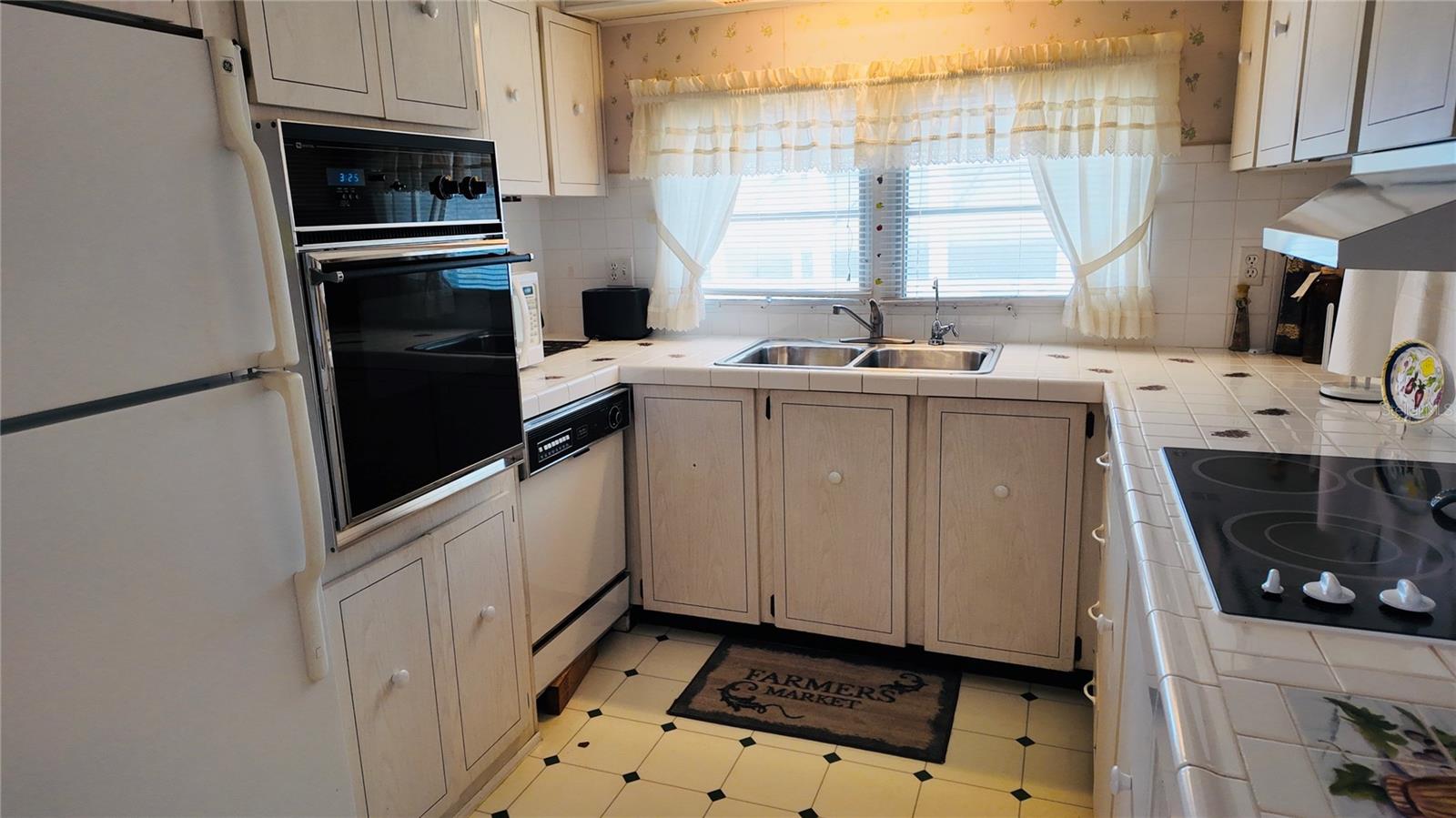 20000 US HIGHWAY 19 N #808, CLEARWATER, FL, 33764