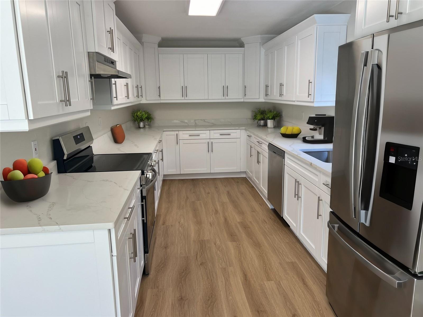 4222 WINDTREE DR, TAMPA, FL, 33624