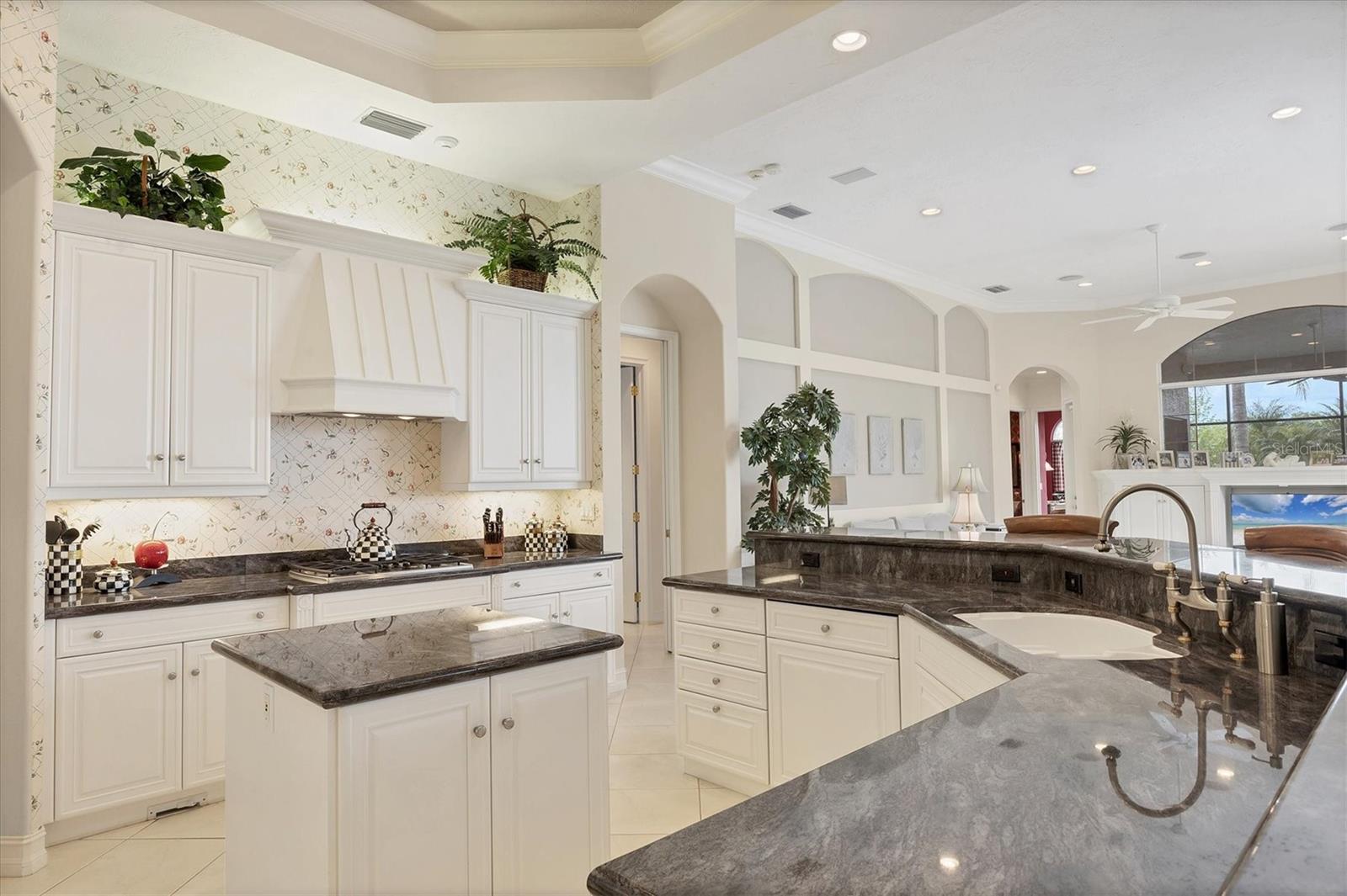 7011 PORTMARNOCK PL, LAKEWOOD RANCH, FL, 34202