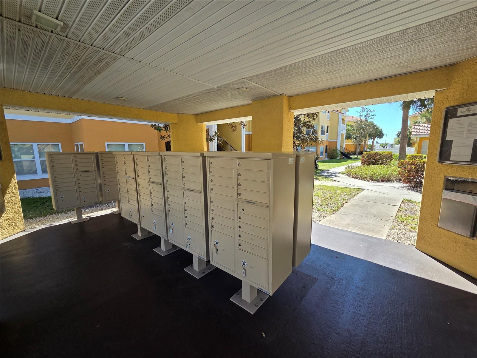 BEACHWAY CONDOS, SEMINOLE, FL, 33772