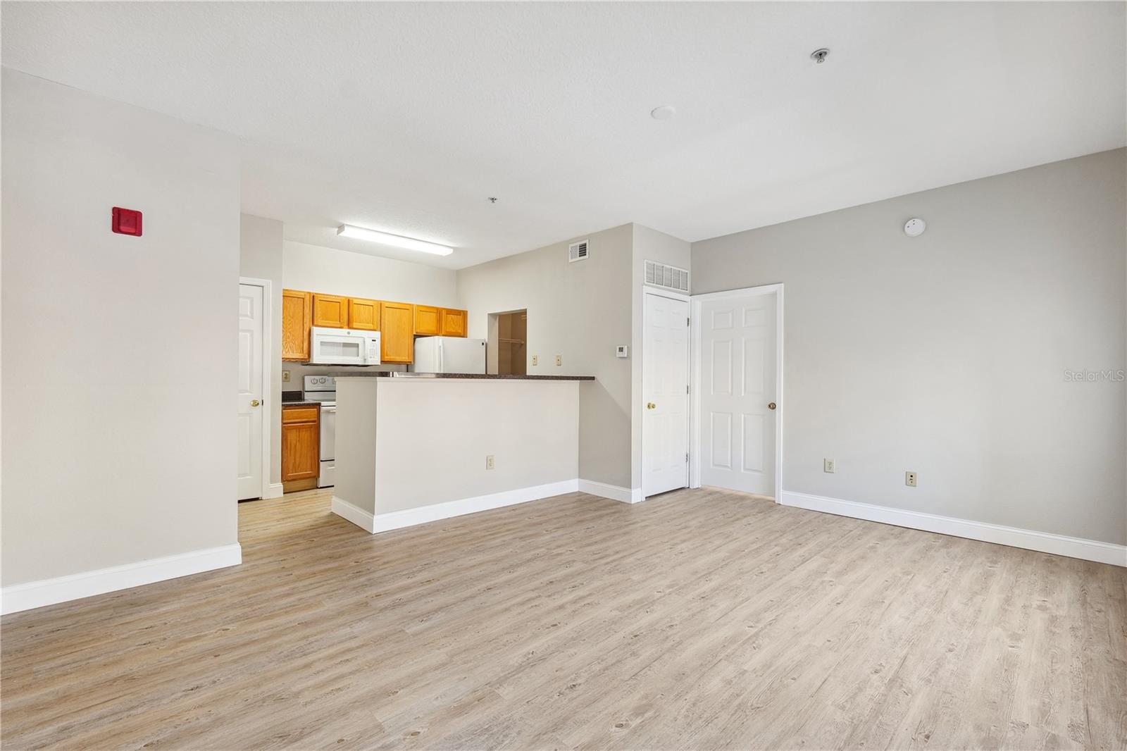 BEACHWAY CONDOS, SEMINOLE, FL, 33772