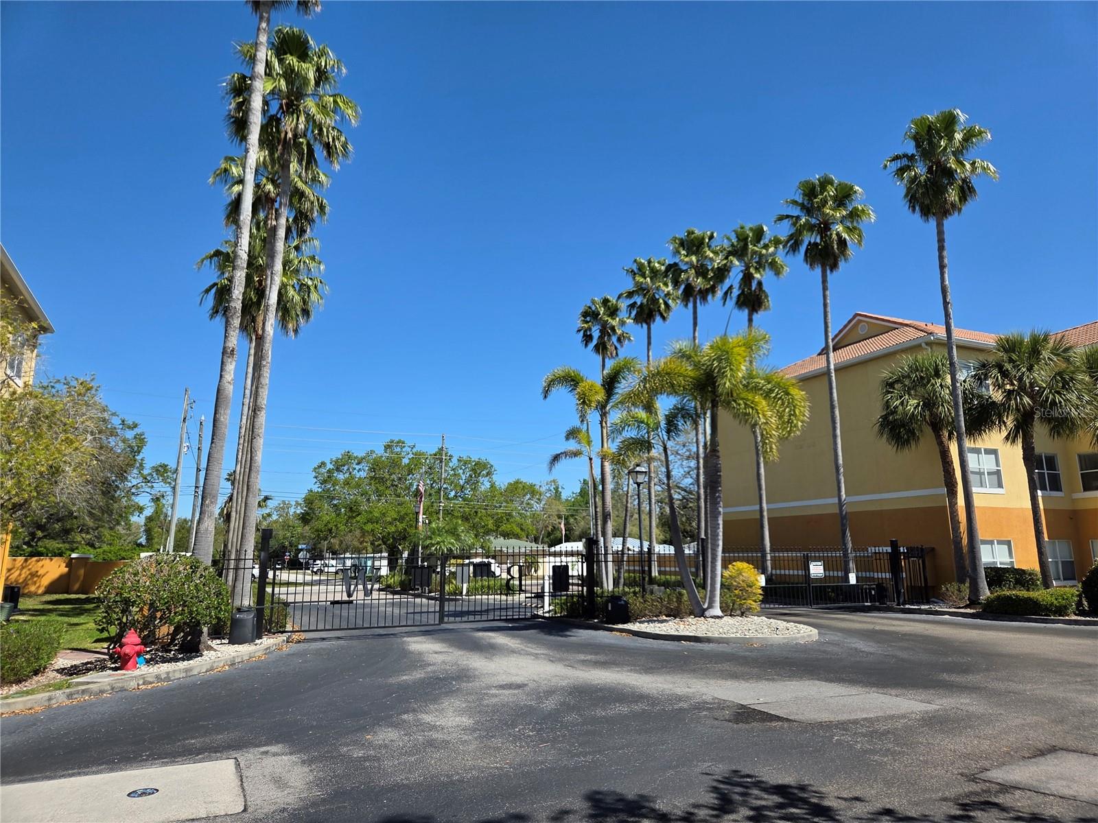 BEACHWAY CONDOS, SEMINOLE, FL, 33772