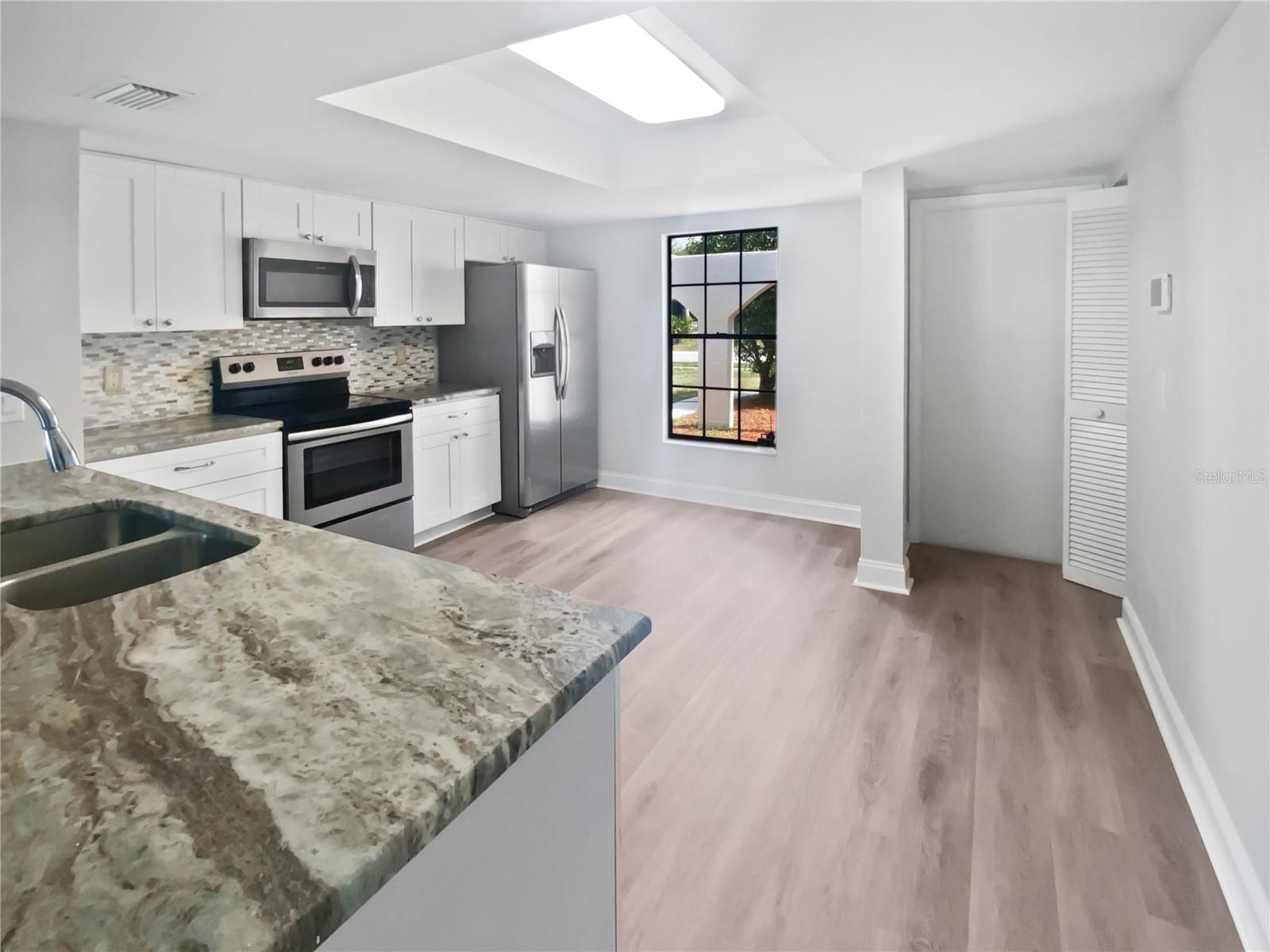 22162 WEEKS BLVD, LAND O LAKES, FL, 34639