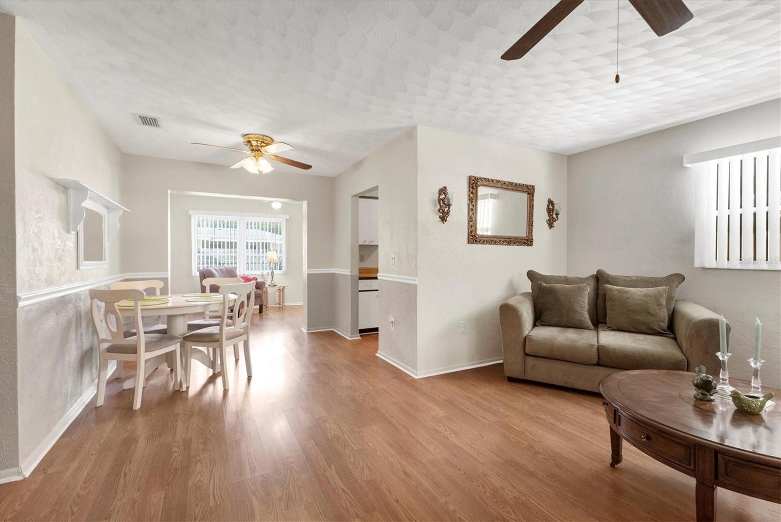 3301 CAMBRIDGE DR, SARASOTA, FL, 34232