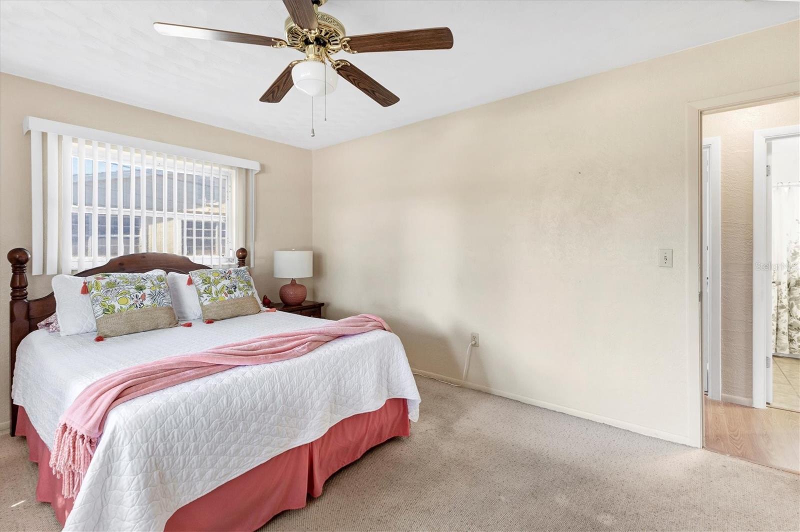 3301 CAMBRIDGE DR, SARASOTA, FL, 34232