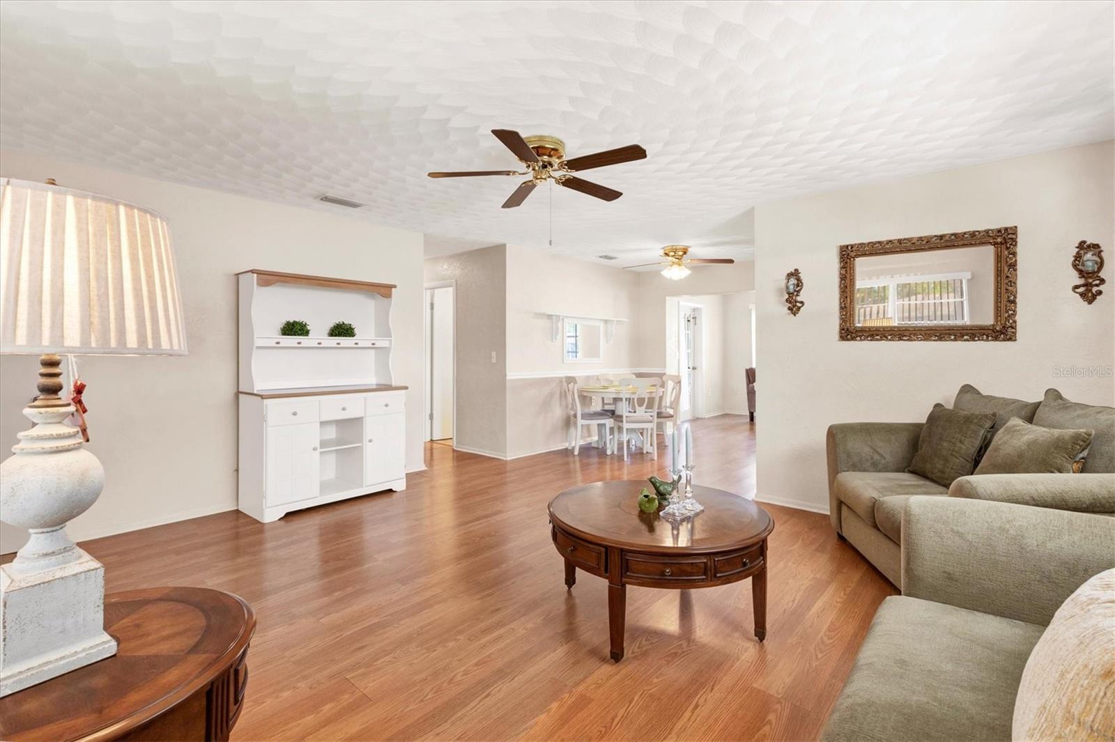 3301 CAMBRIDGE DR, SARASOTA, FL, 34232