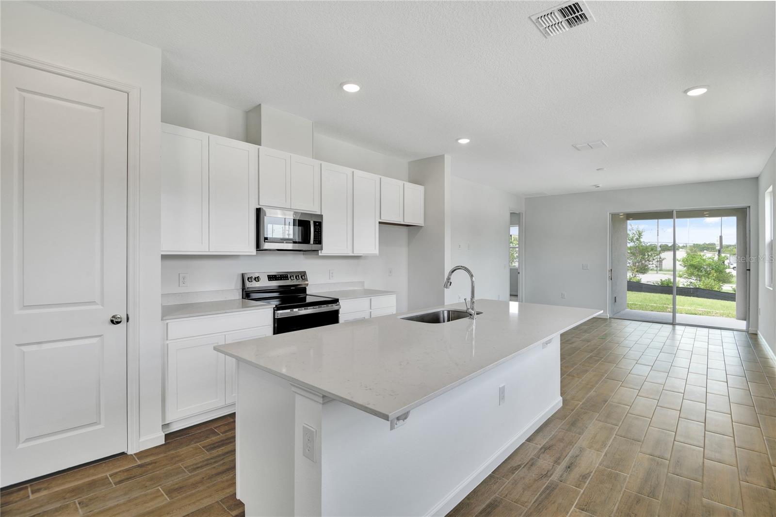 804 LAKE DELL RD, DUNDEE, FL, 33838