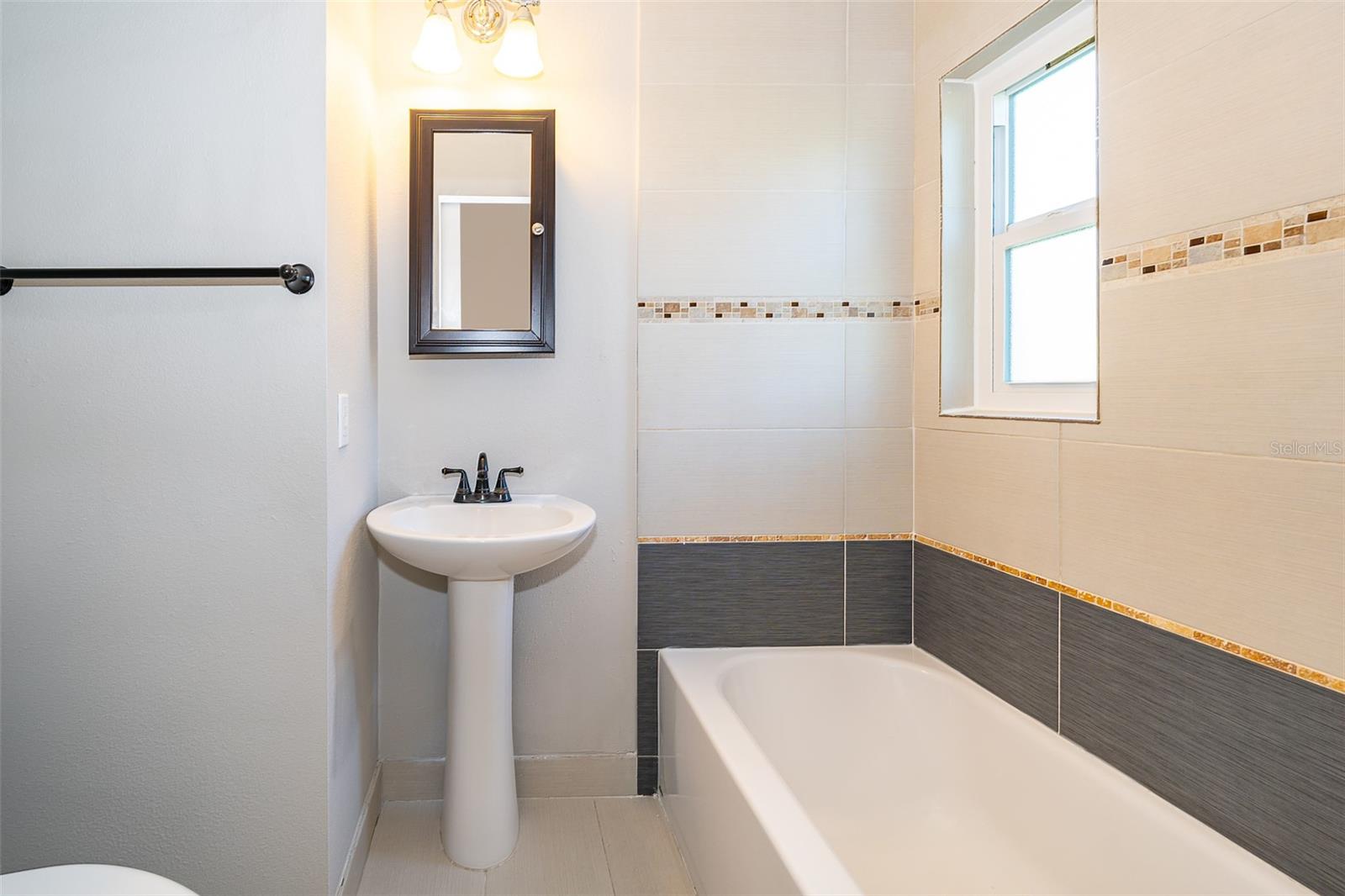 3024 SUTTON DR, ORLANDO, FL, 32810