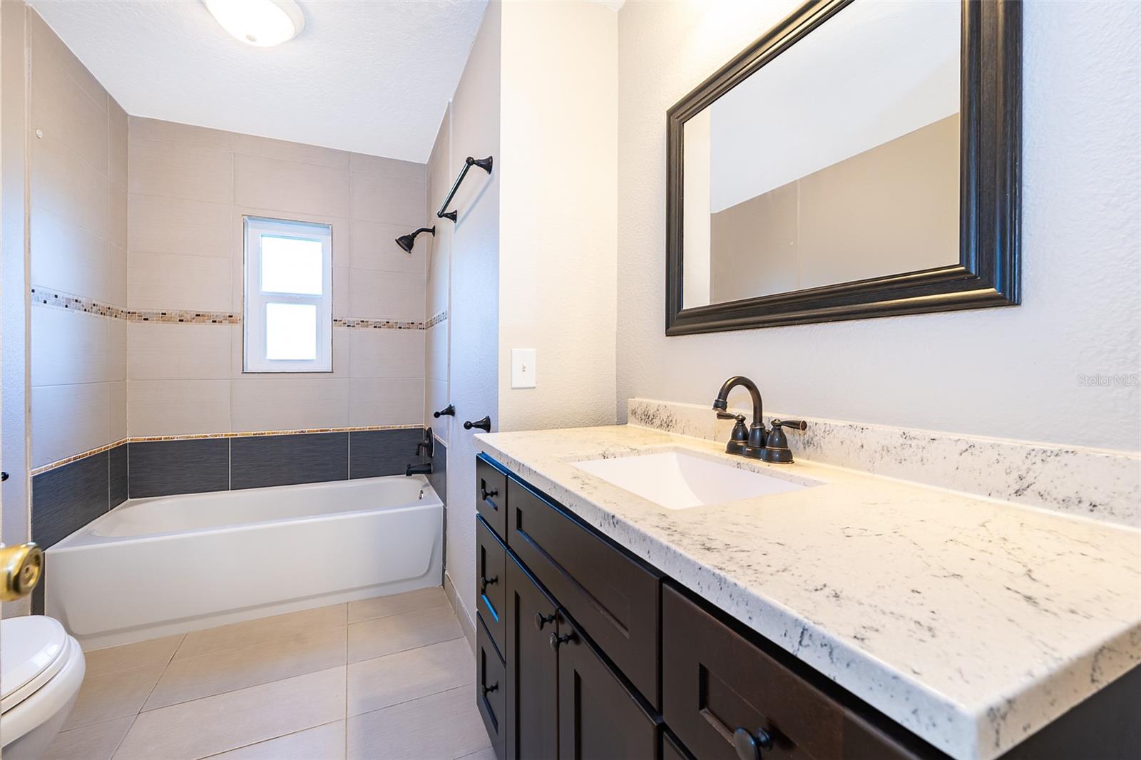 3024 SUTTON DR, ORLANDO, FL, 32810