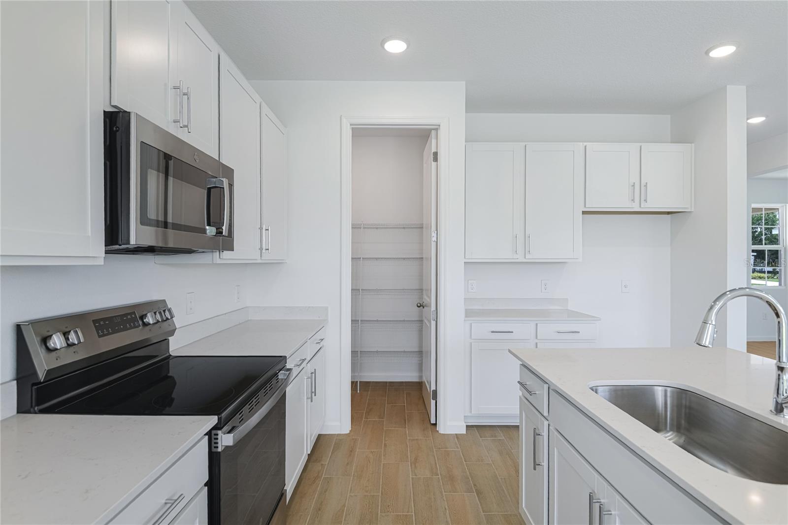 808 LAKE DELL RD, DUNDEE, FL, 33838