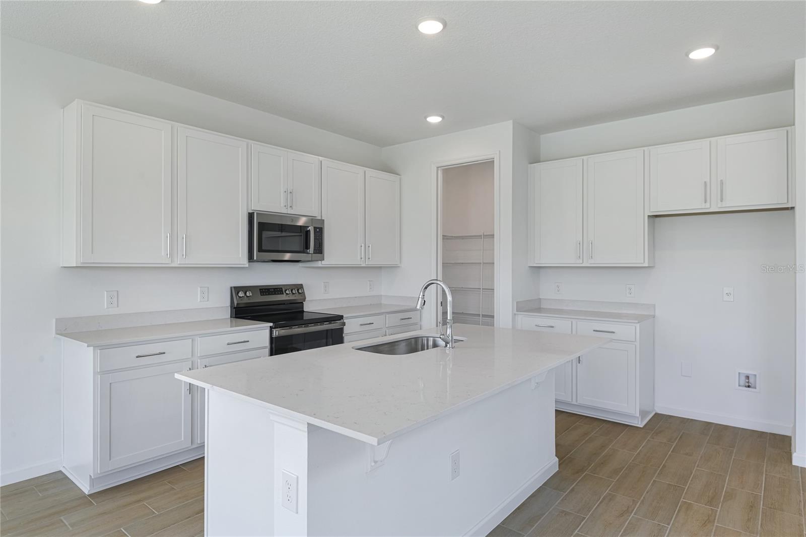 808 LAKE DELL RD, DUNDEE, FL, 33838