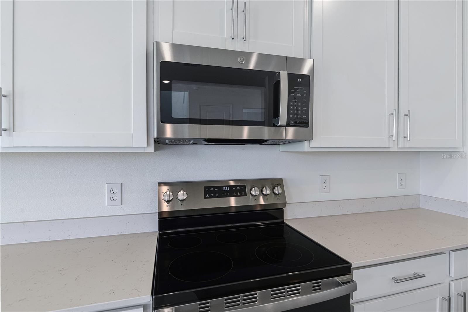 808 LAKE DELL RD, DUNDEE, FL, 33838